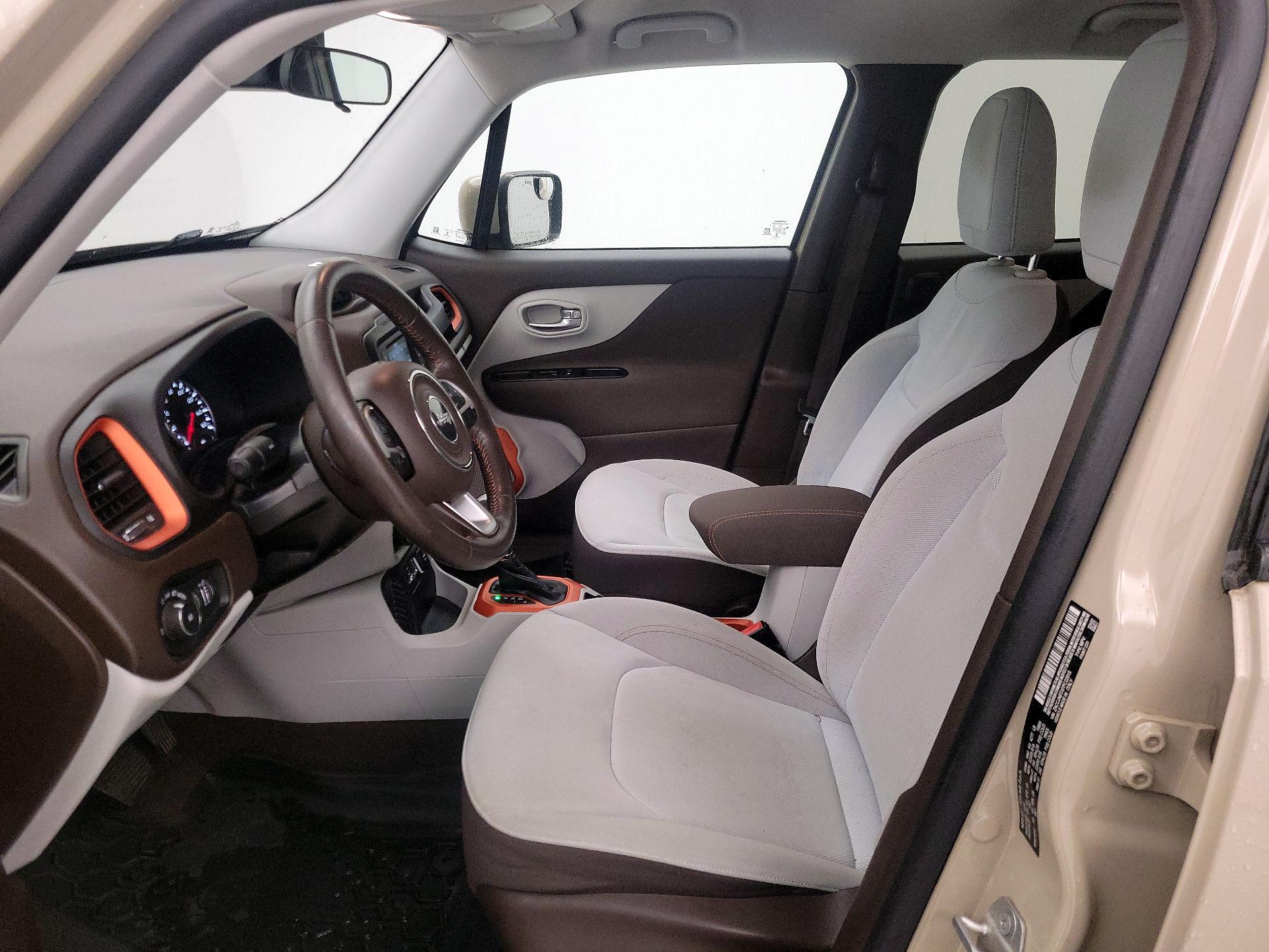 Thumbnail: 2015 Jeep Renegade - 11