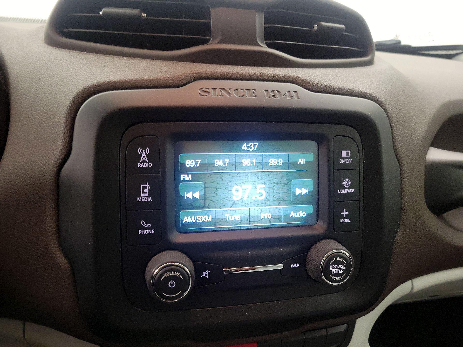 Thumbnail: 2015 Jeep Renegade - 15