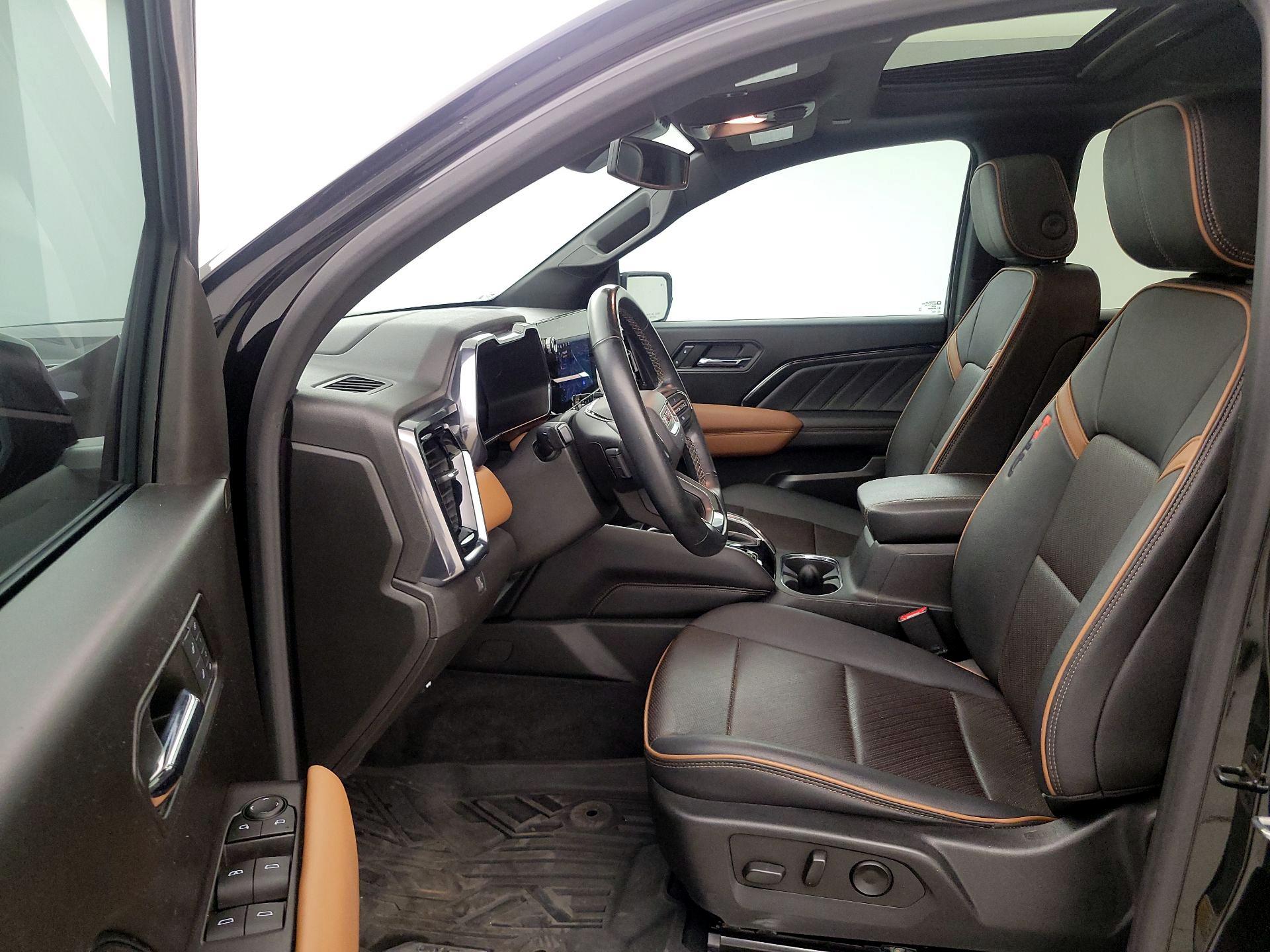 Thumbnail: 2023 GMC Canyon - 11