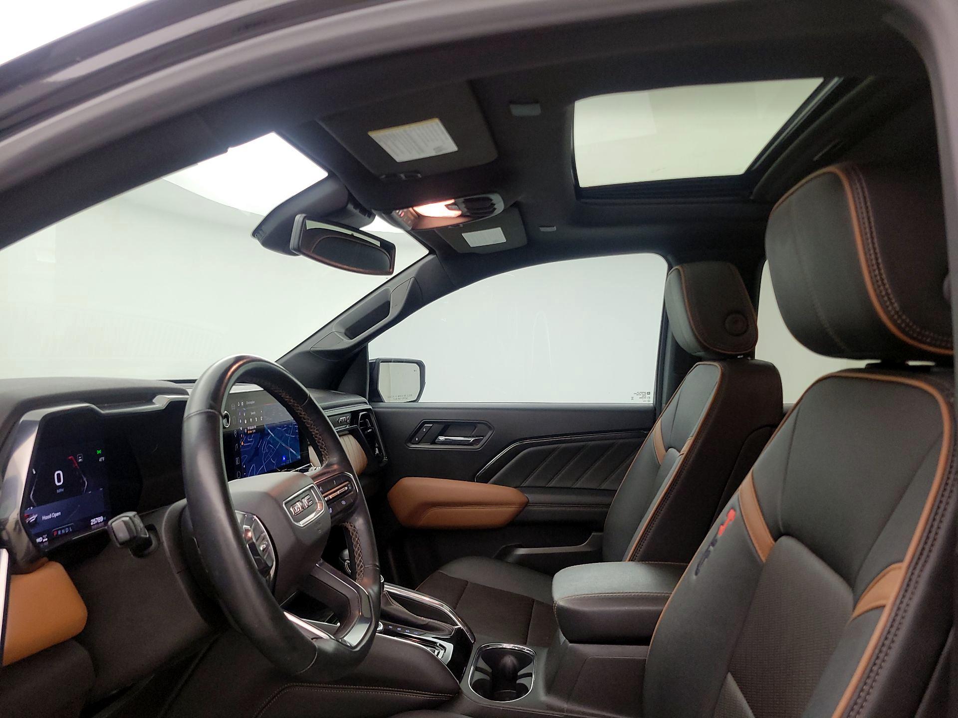 Thumbnail: 2023 GMC Canyon - 20