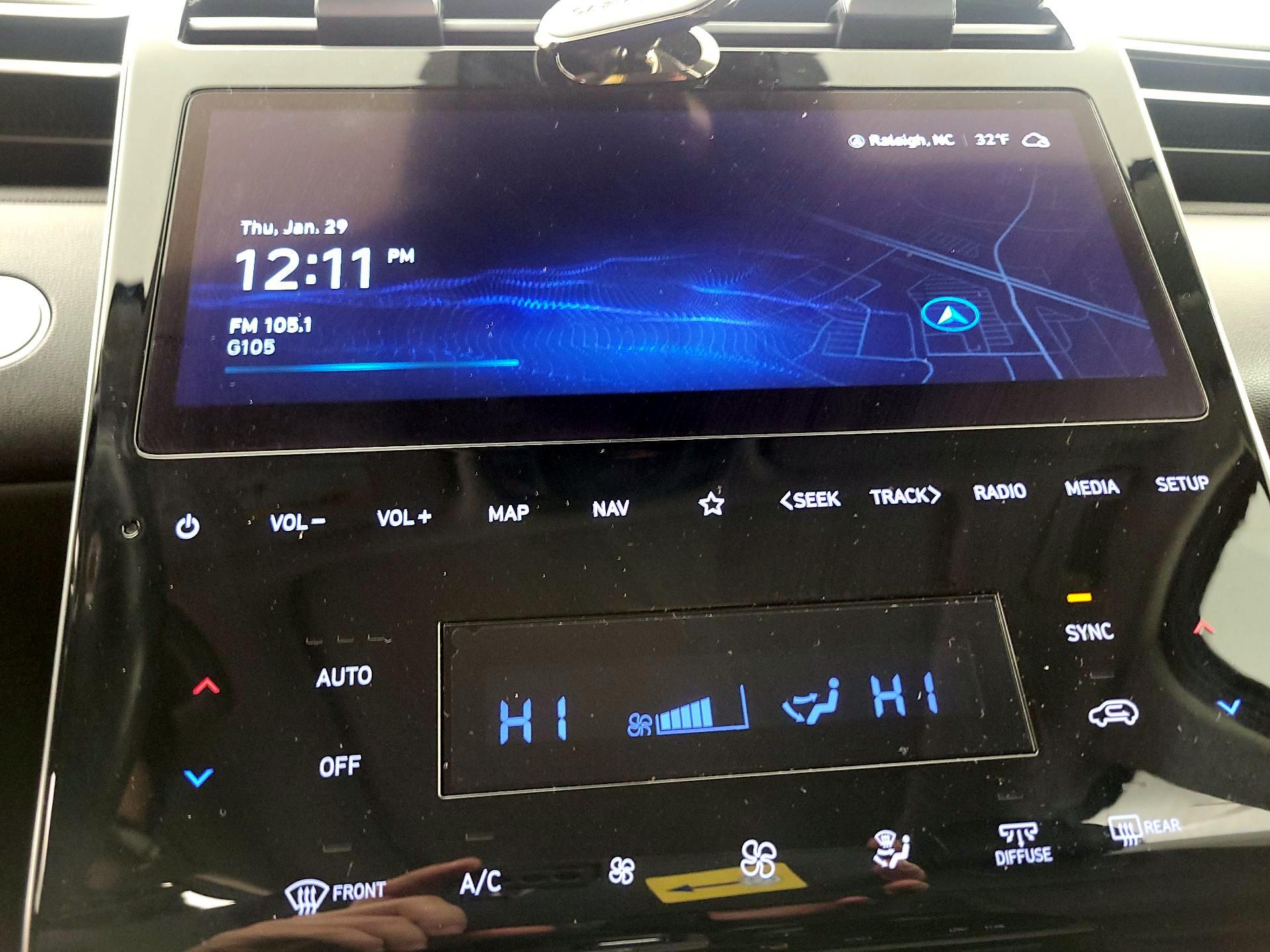 Thumbnail: 2022 Hyundai Tucson - 16