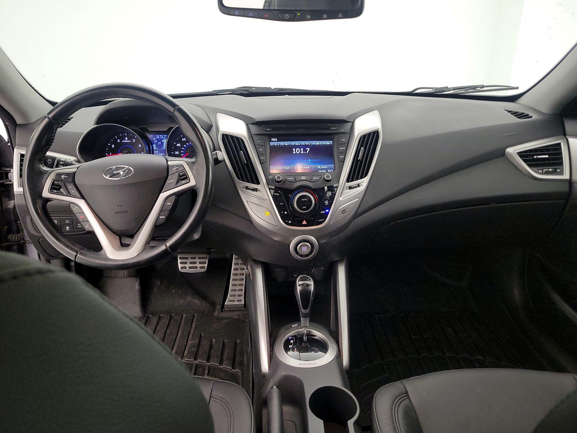 Thumbnail: 2015 Hyundai Veloster - 9