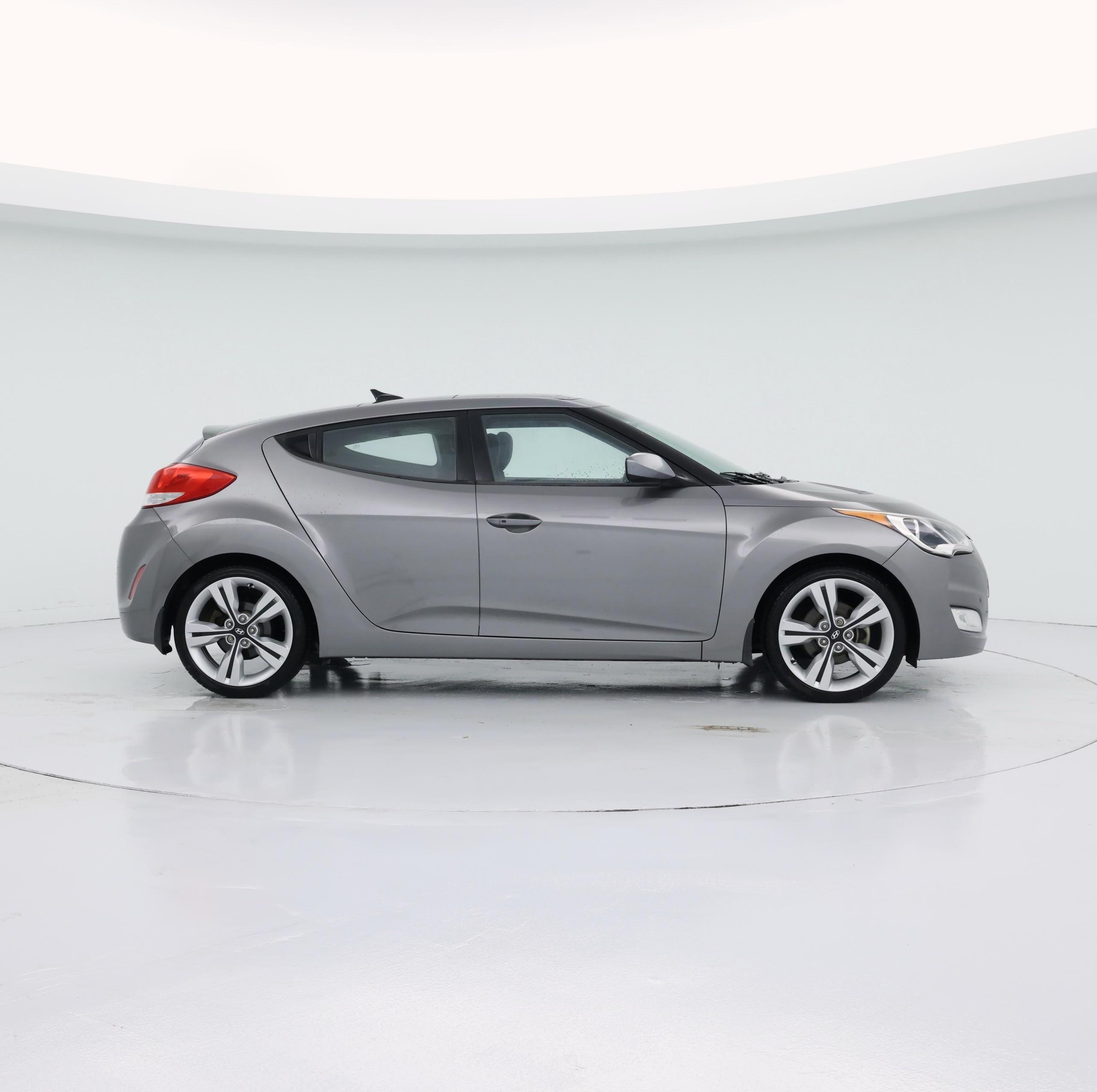 Thumbnail: 2015 Hyundai Veloster - 7