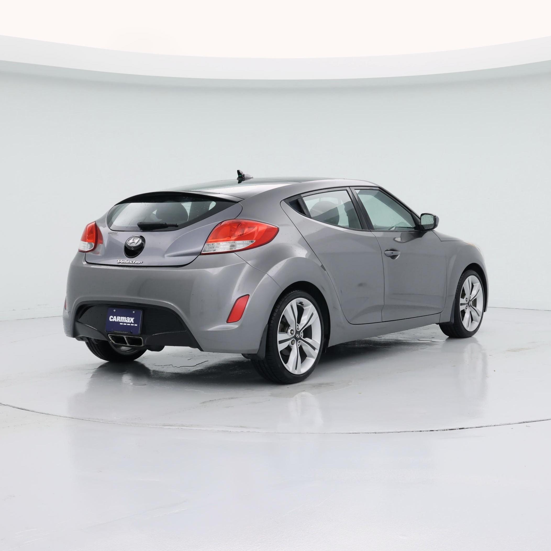 Thumbnail: 2015 Hyundai Veloster - 8