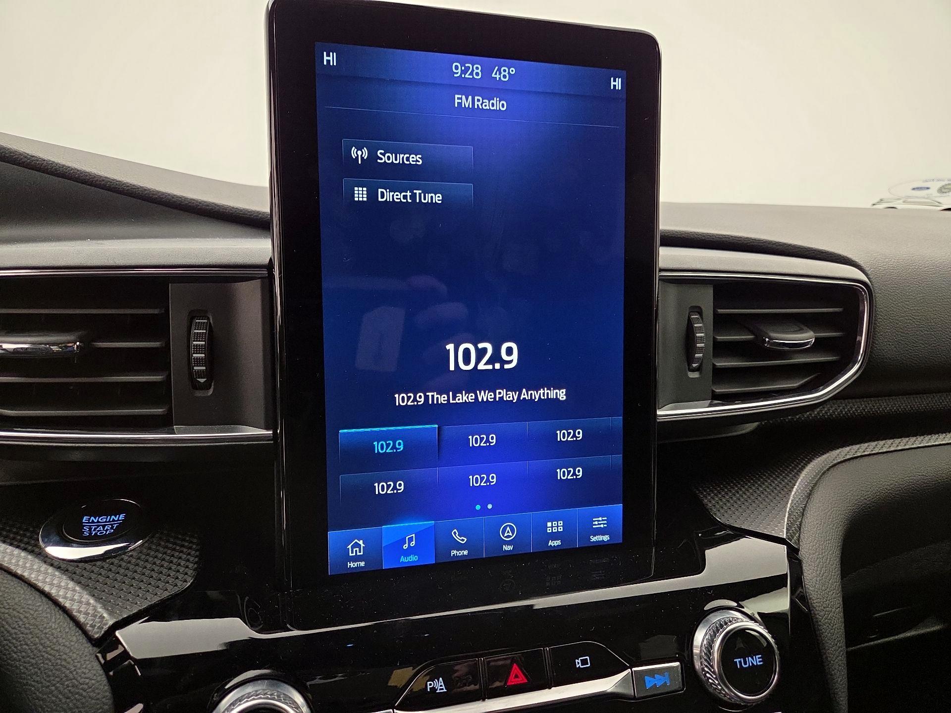 Thumbnail: 2022 Ford Explorer - 16