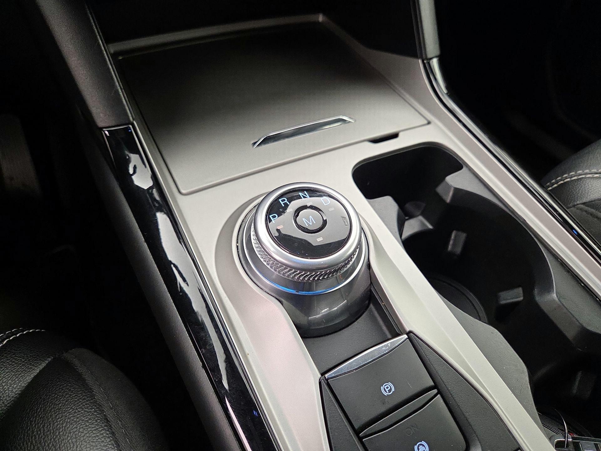 Thumbnail: 2022 Ford Explorer - 18