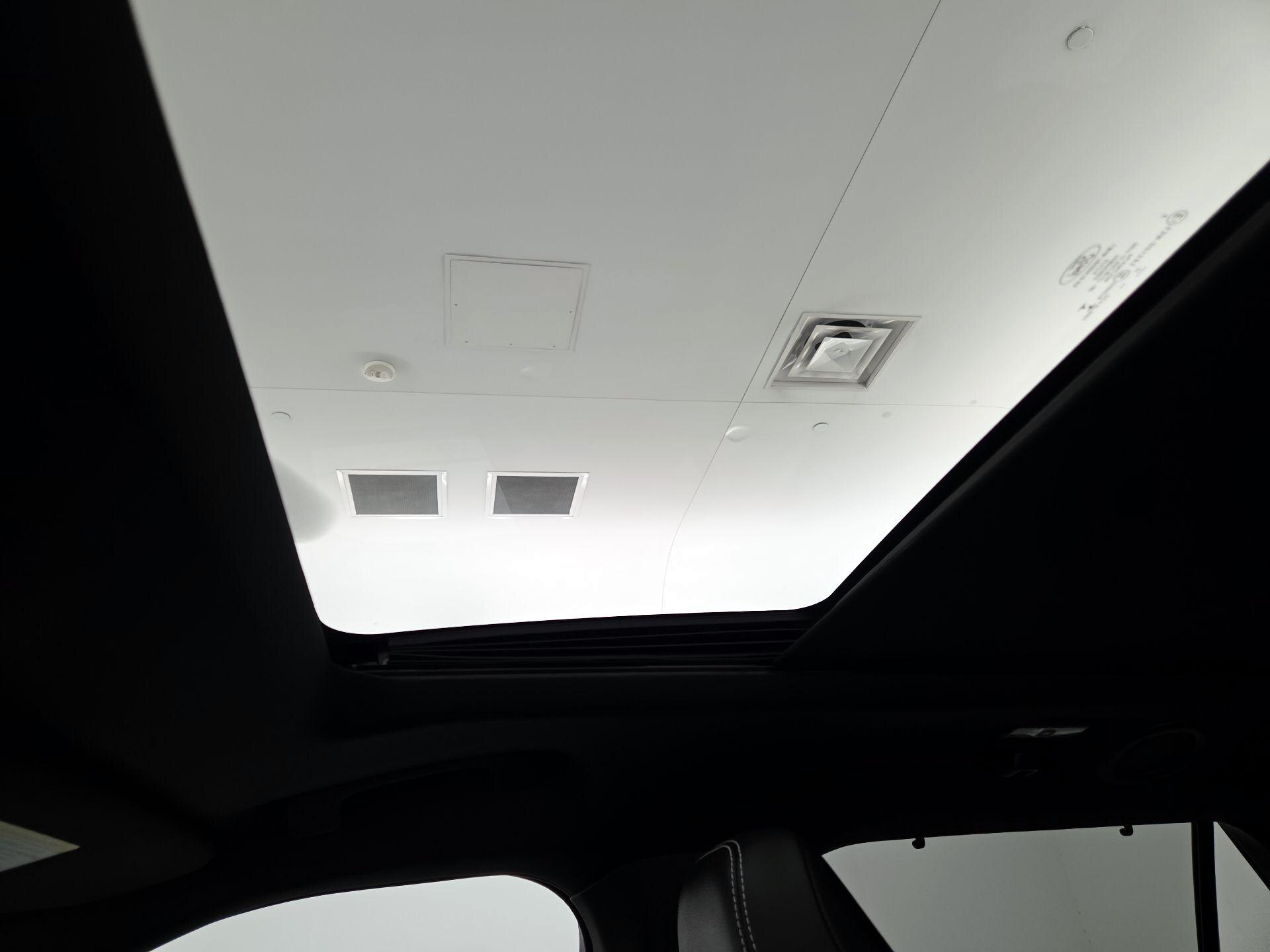 Thumbnail: 2022 Ford Explorer - 20