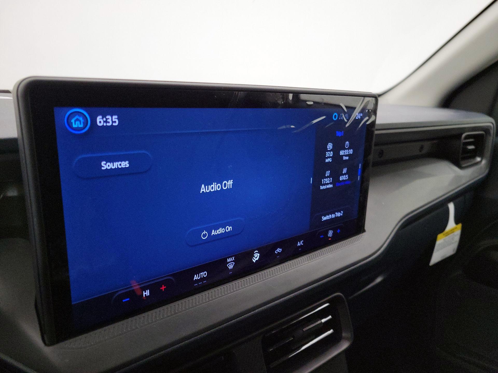 Thumbnail: 2025 Ford Maverick - 15