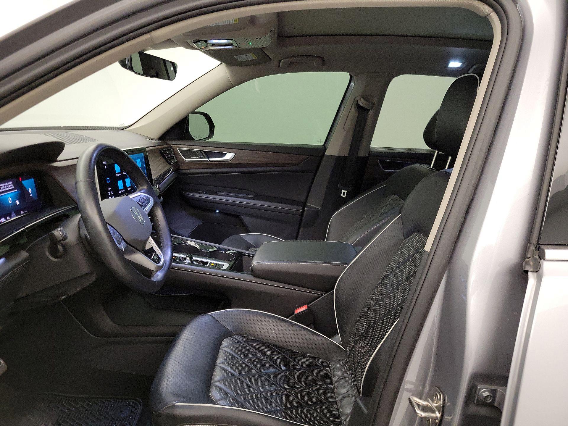 Thumbnail: 2024 Volkswagen Atlas - 11