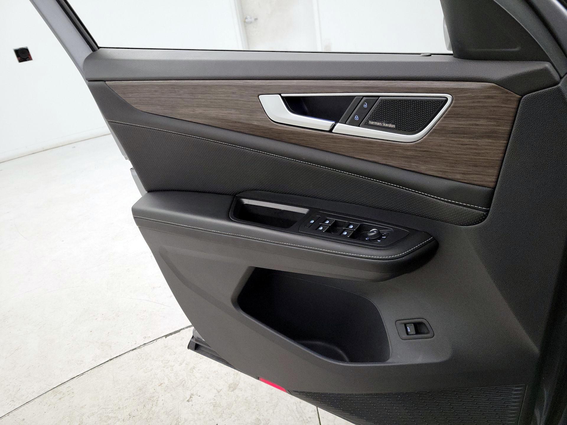 Thumbnail: 2024 Volkswagen Atlas - 12