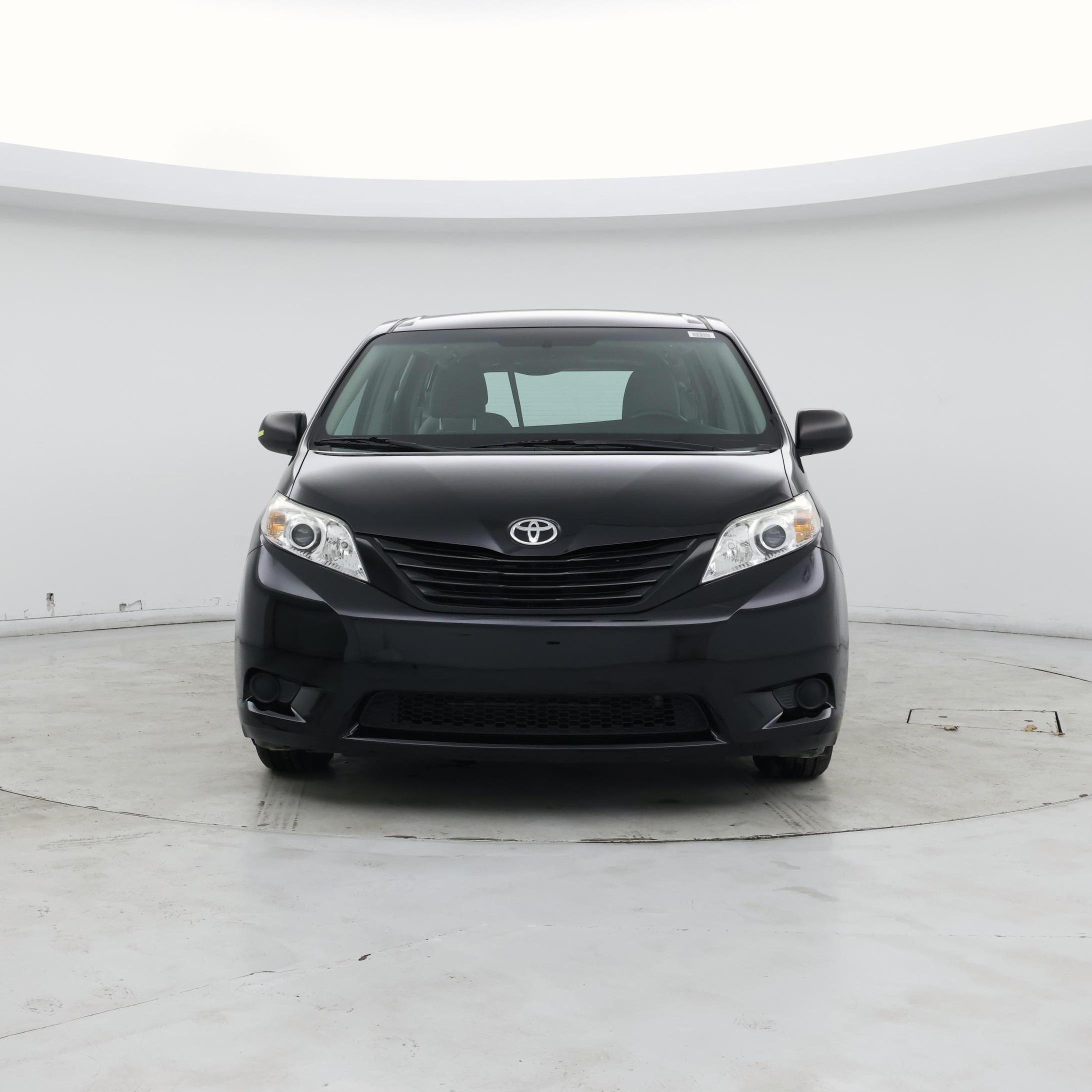 Thumbnail: 2015 Toyota Sienna - 5