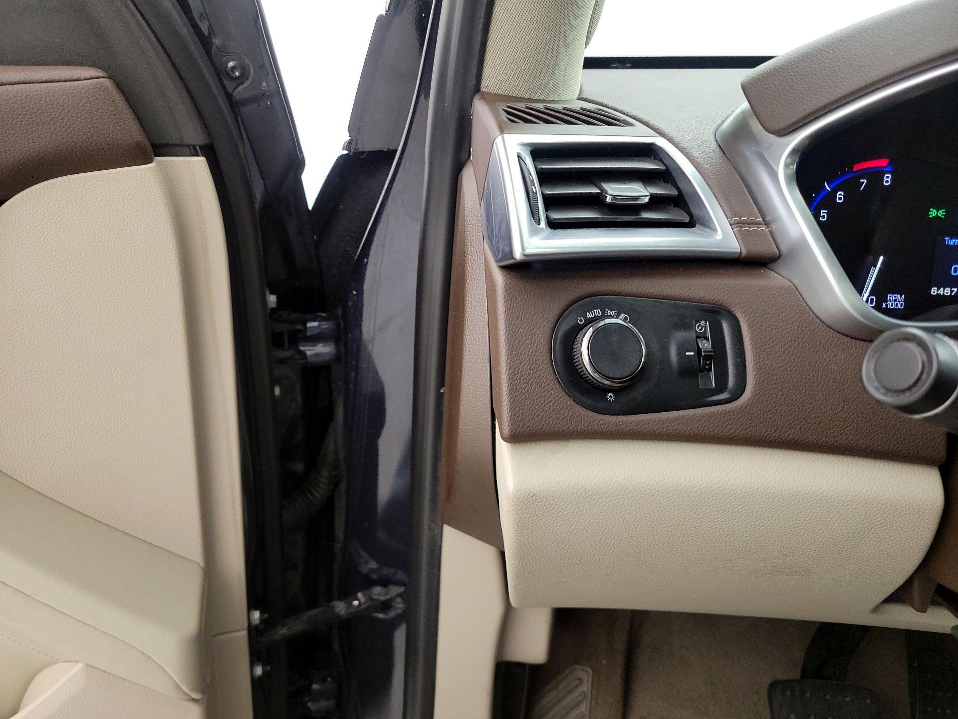 Thumbnail: 2015 Cadillac SRX - 13