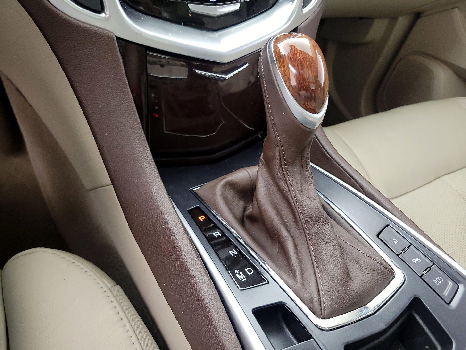 Thumbnail: 2015 Cadillac SRX - 17