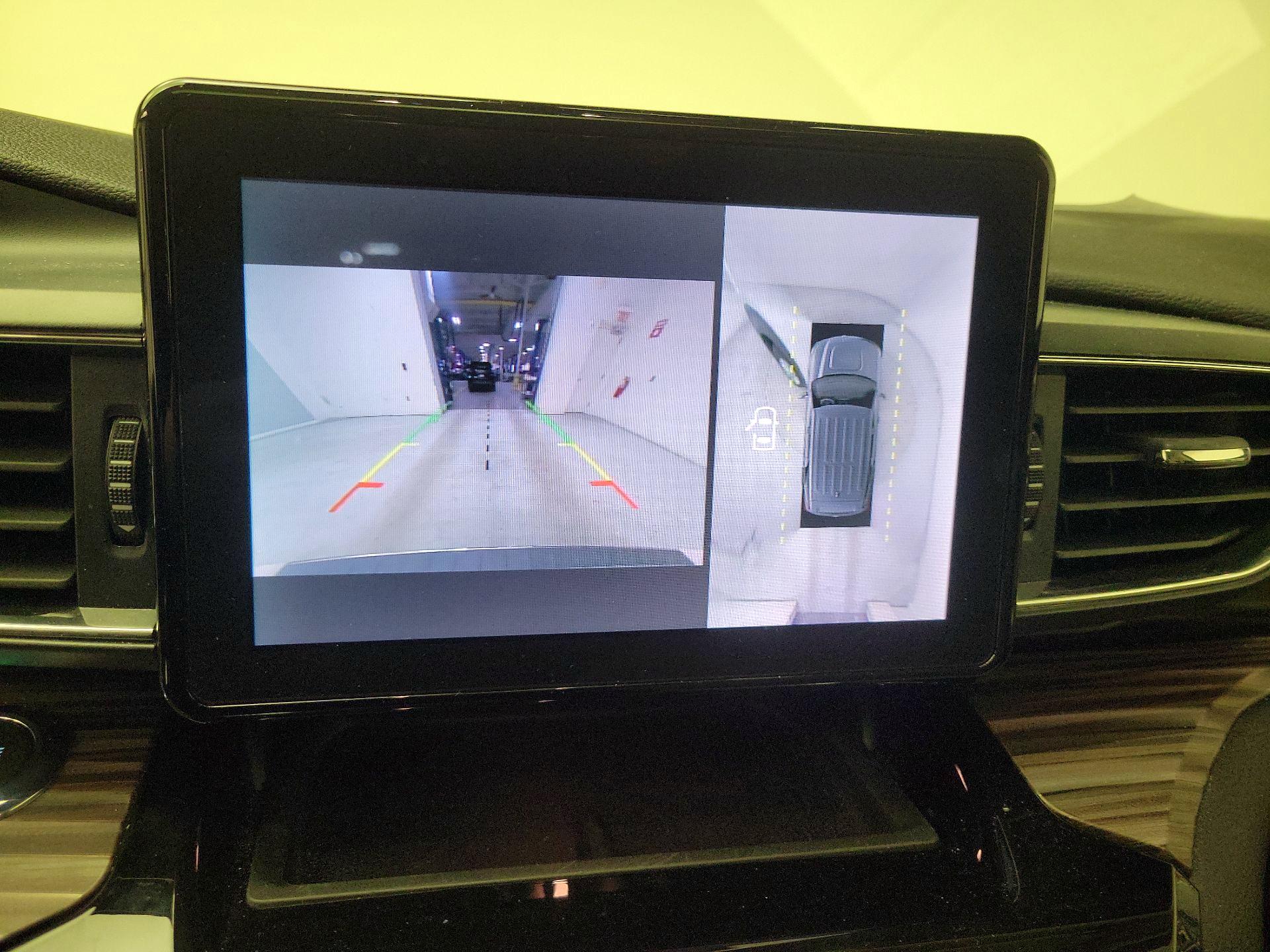 Thumbnail: 2021 Ford Explorer - 15