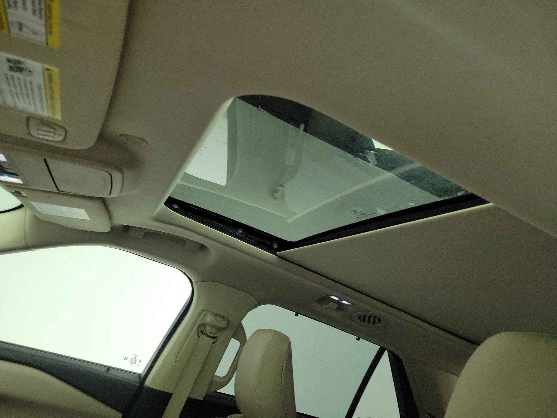 Thumbnail: 2021 Ford Explorer - 20