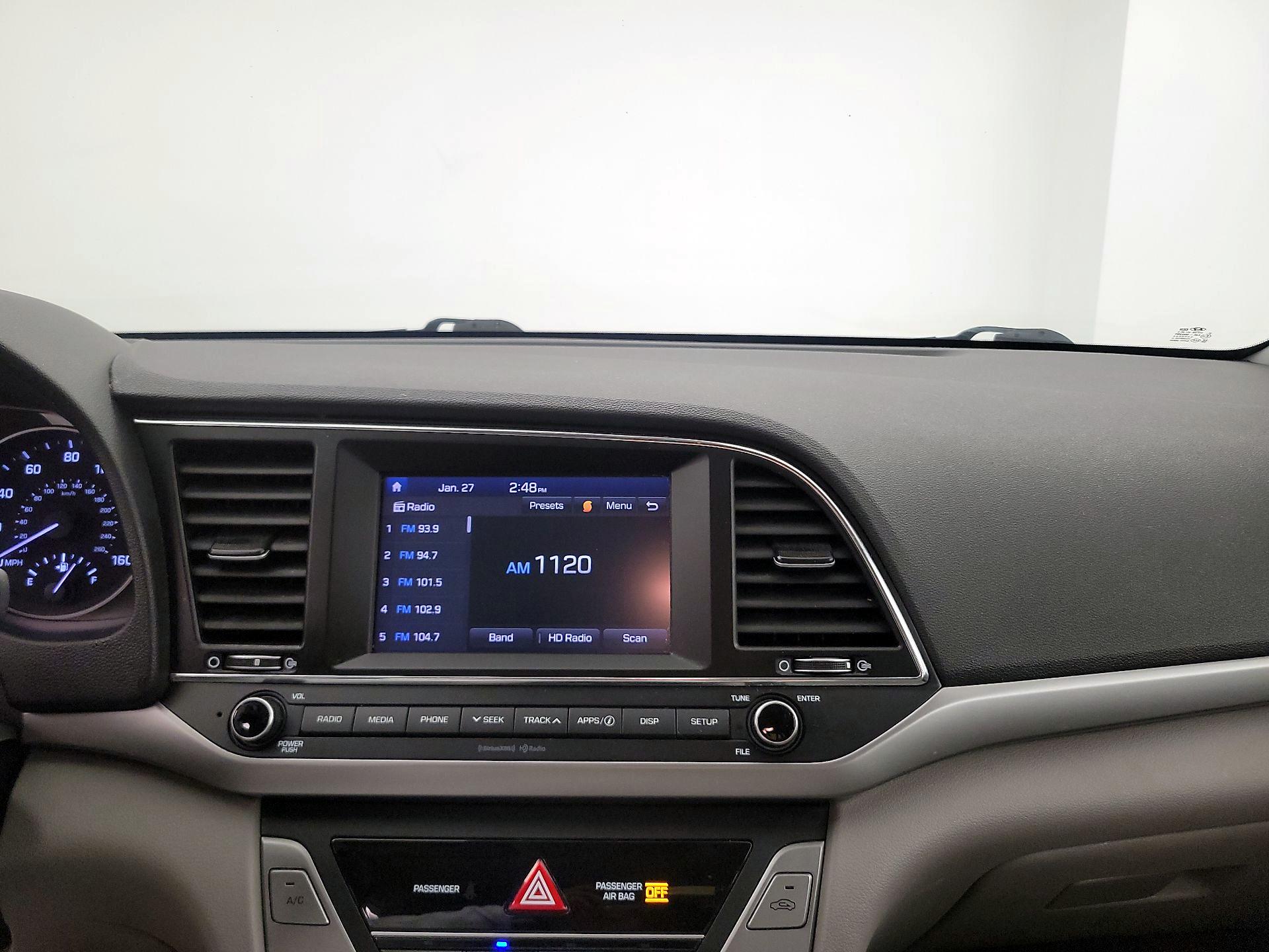 Thumbnail: 2018 Hyundai Elantra - 15