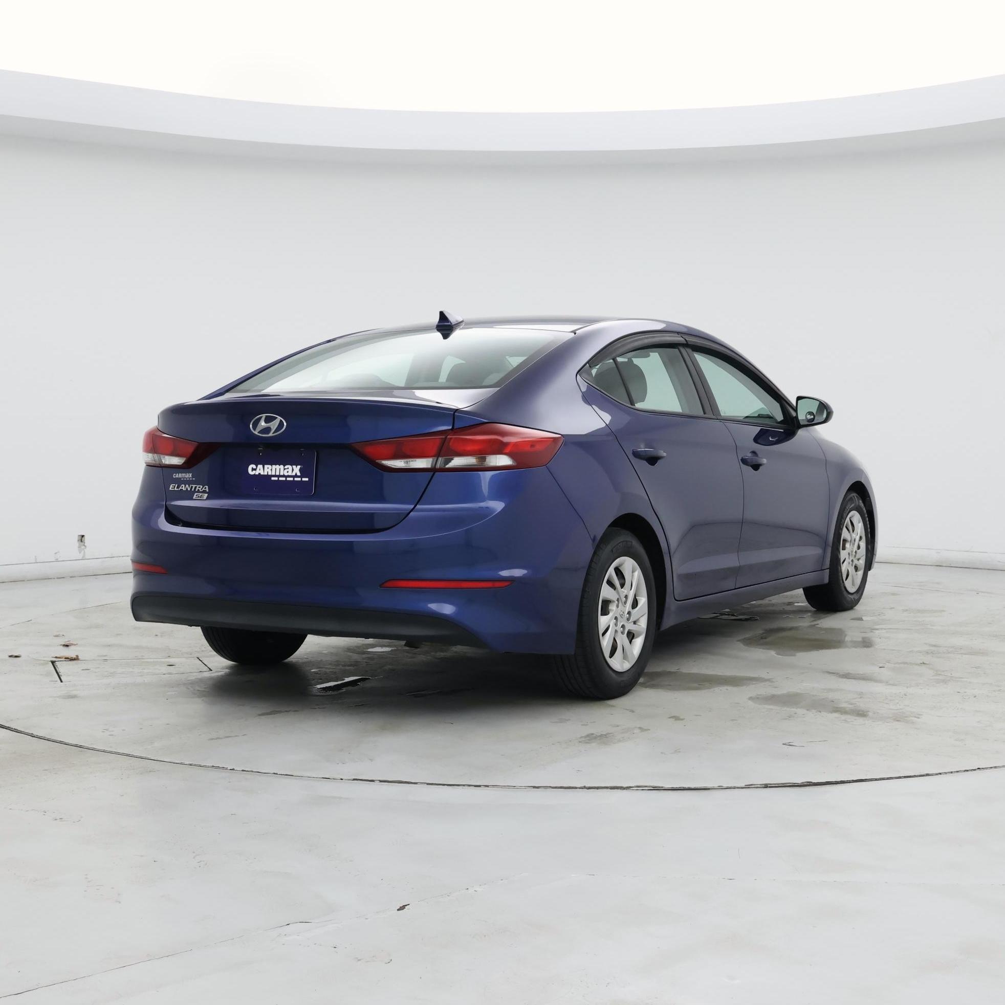 Thumbnail: 2018 Hyundai Elantra - 8