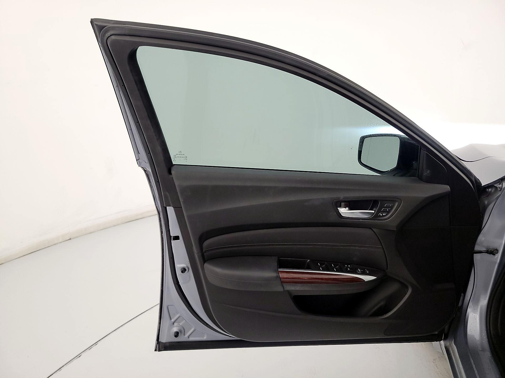 Thumbnail: 2015 Acura TLX - 12