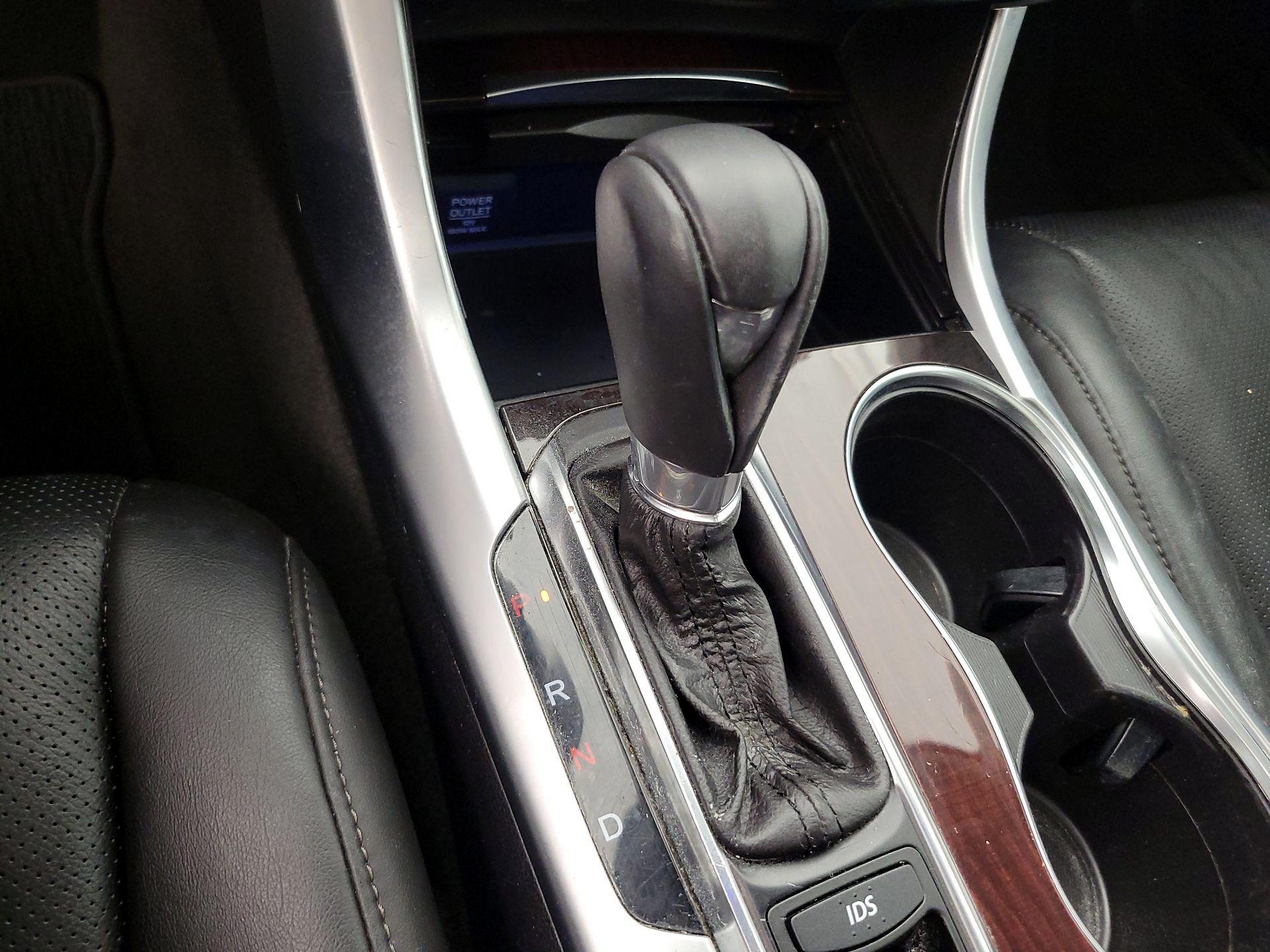 Thumbnail: 2015 Acura TLX - 18