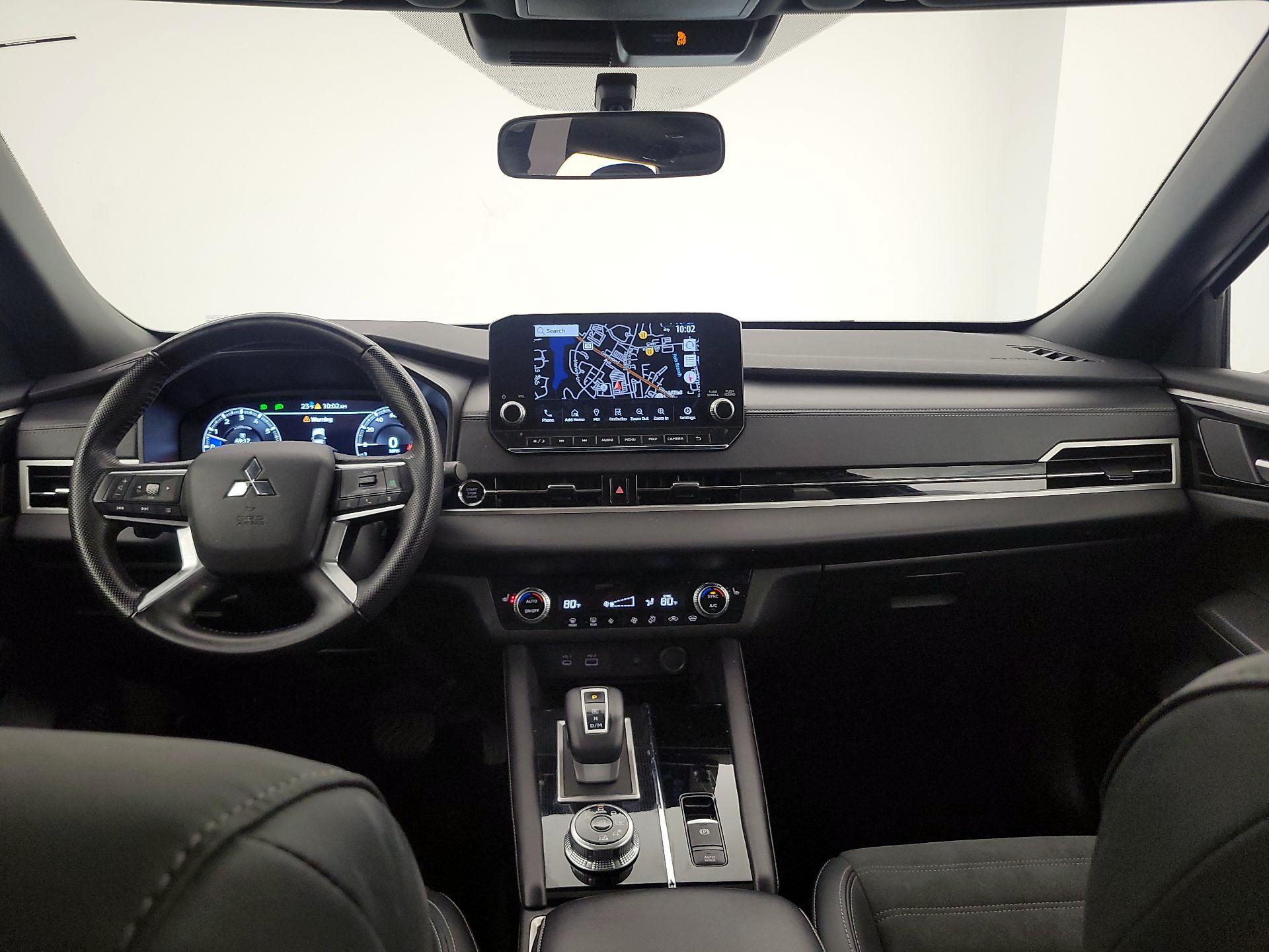 Thumbnail: 2024 Mitsubishi Outlander - 9