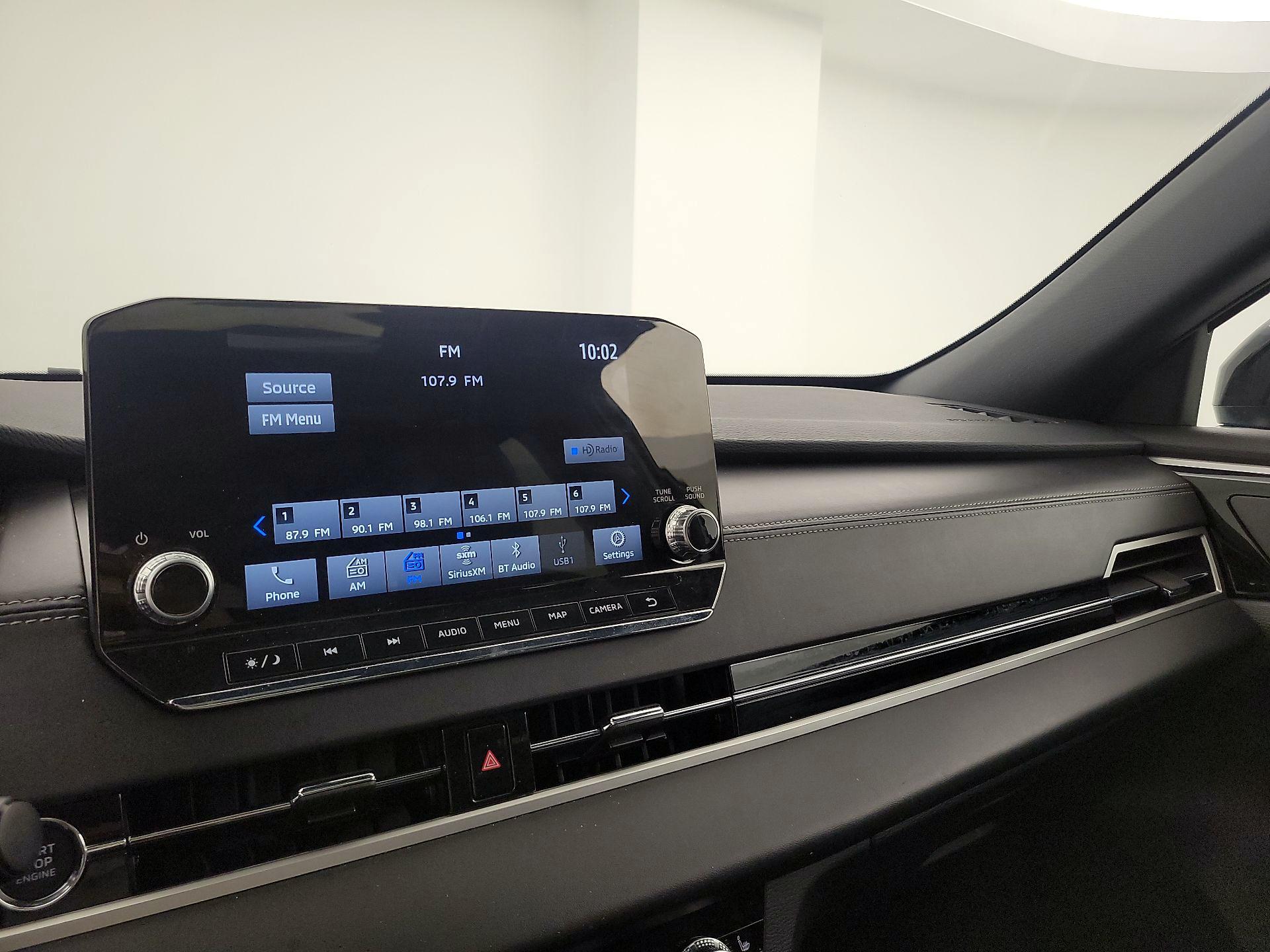 Thumbnail: 2024 Mitsubishi Outlander - 16