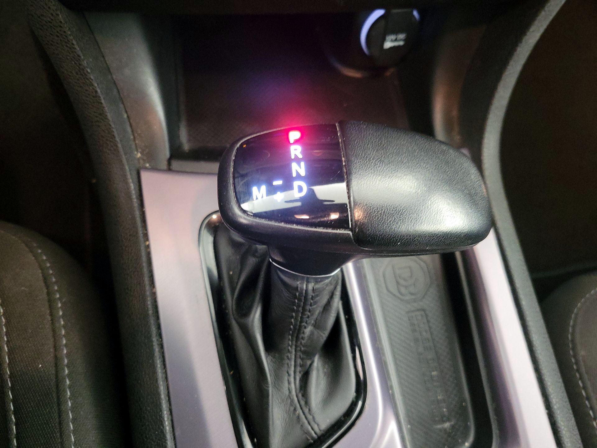 Thumbnail: 2020 Dodge Charger - 17