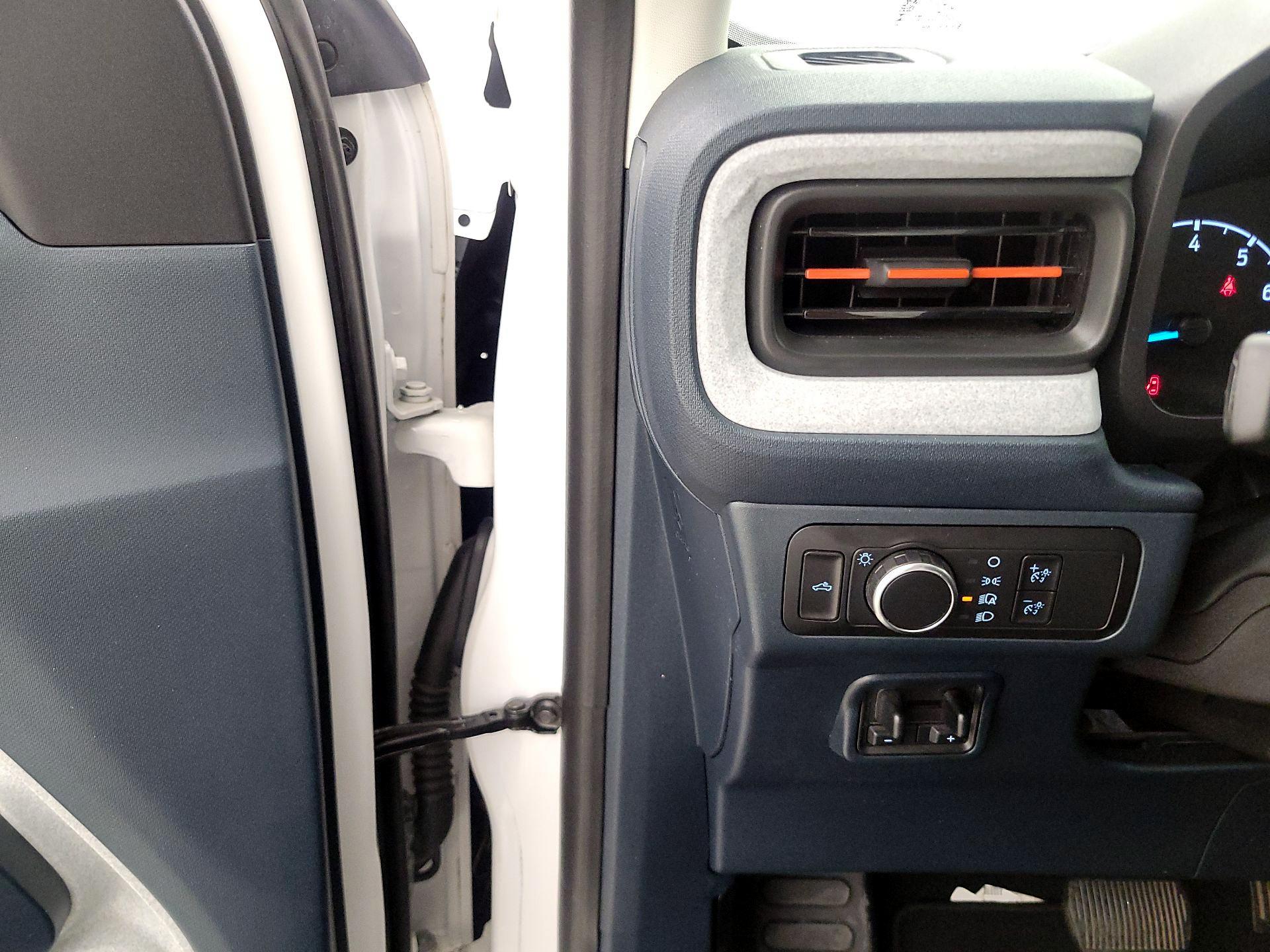 Thumbnail: 2022 Ford Maverick - 13