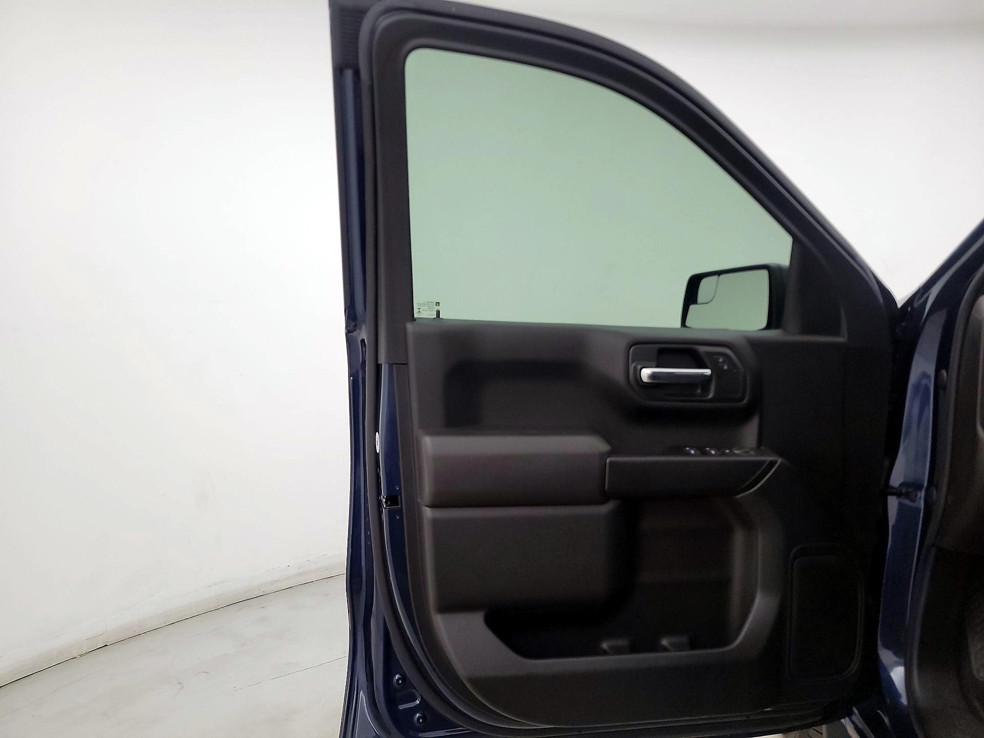 Thumbnail: 2022 Chevrolet Silverado 1500 - 12