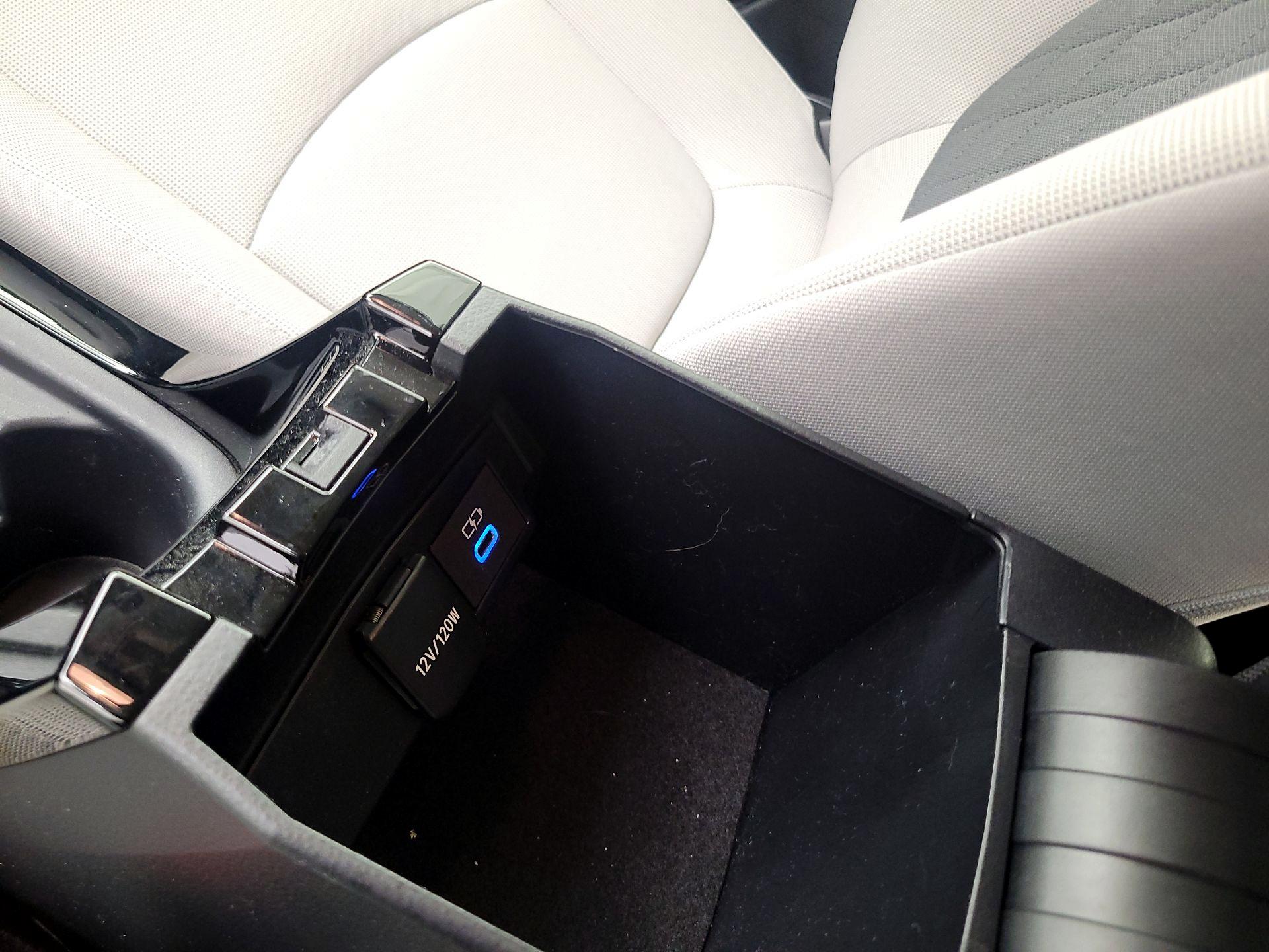 Thumbnail: 2022 Toyota Corolla - 18