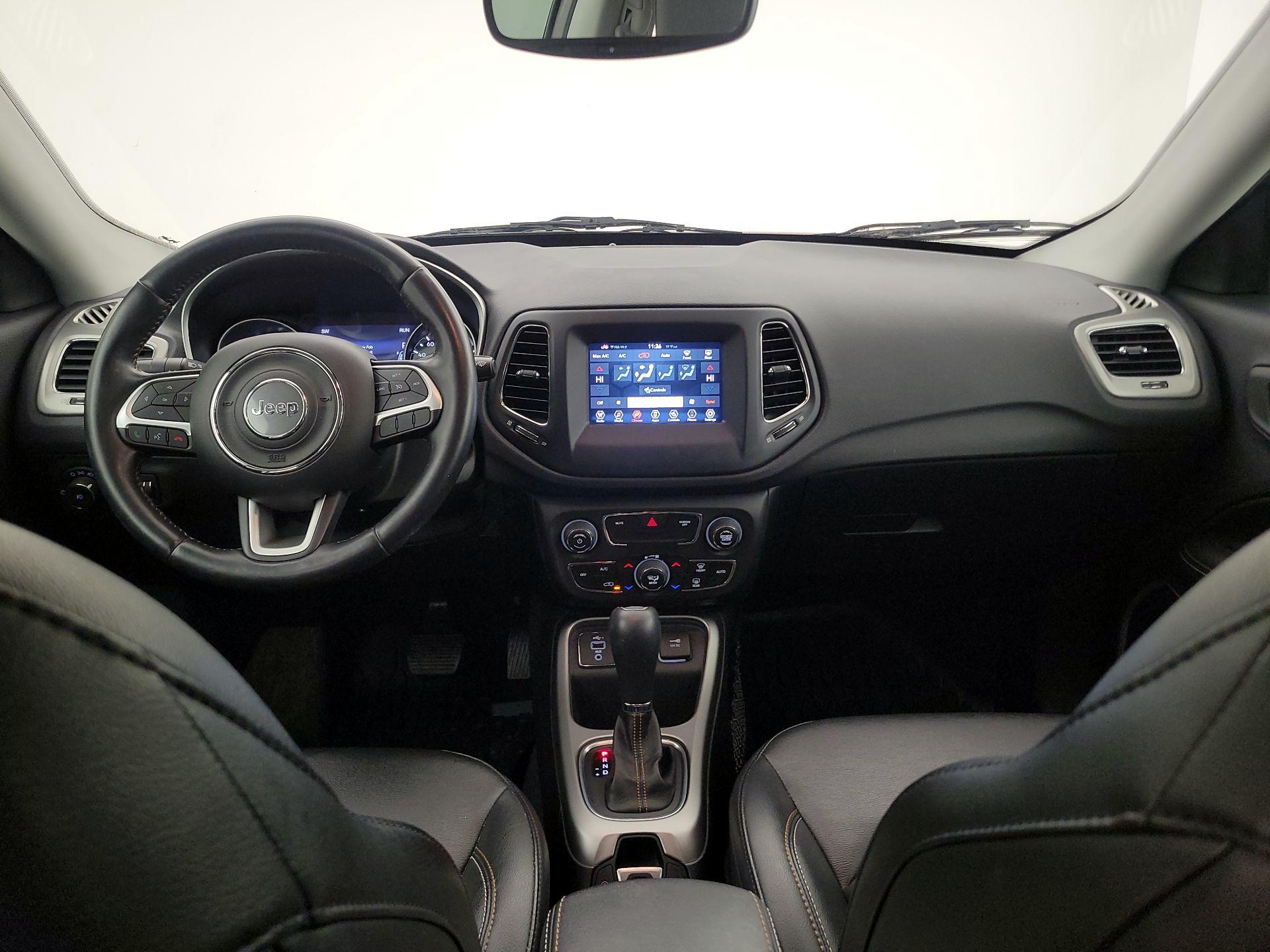 Thumbnail: 2020 Jeep Compass - 9