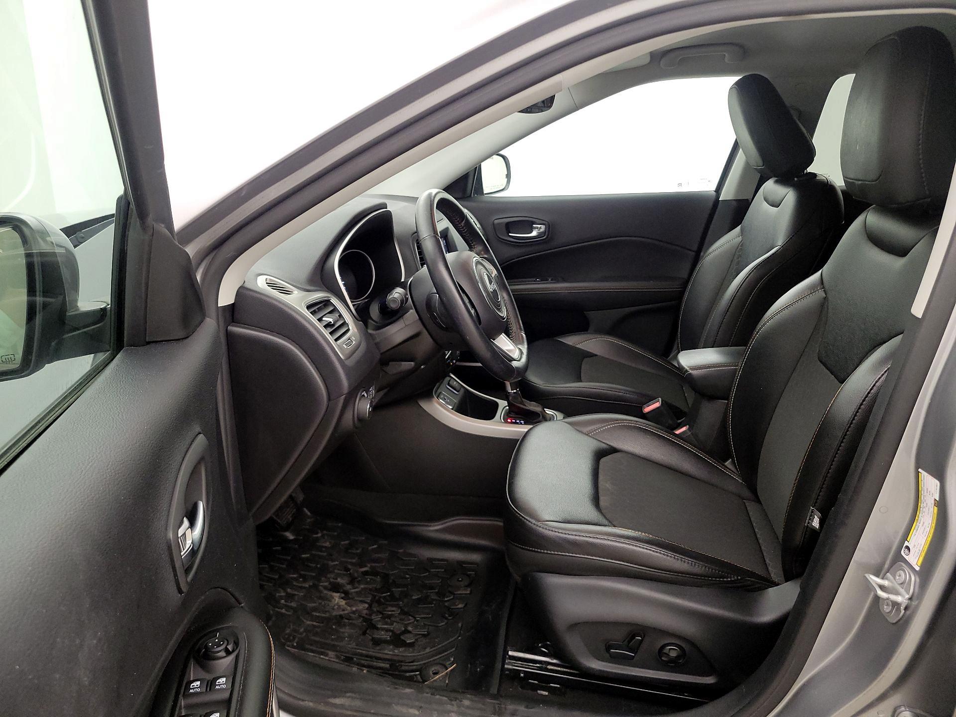 Thumbnail: 2020 Jeep Compass - 11