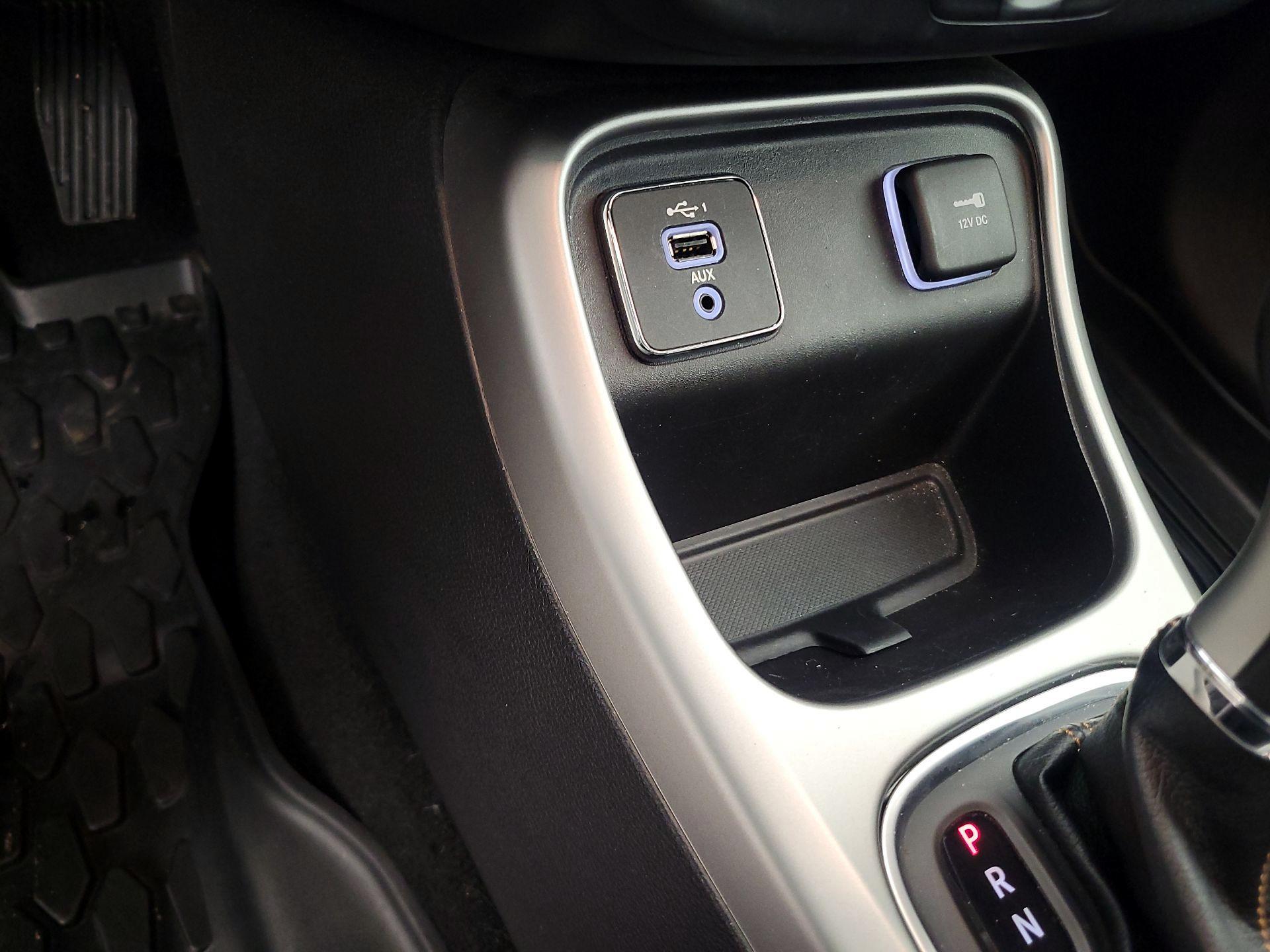 Thumbnail: 2020 Jeep Compass - 18