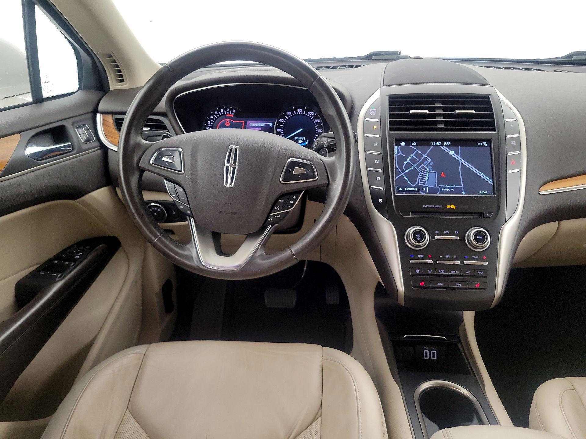 Thumbnail: 2018 Lincoln MKC - 10