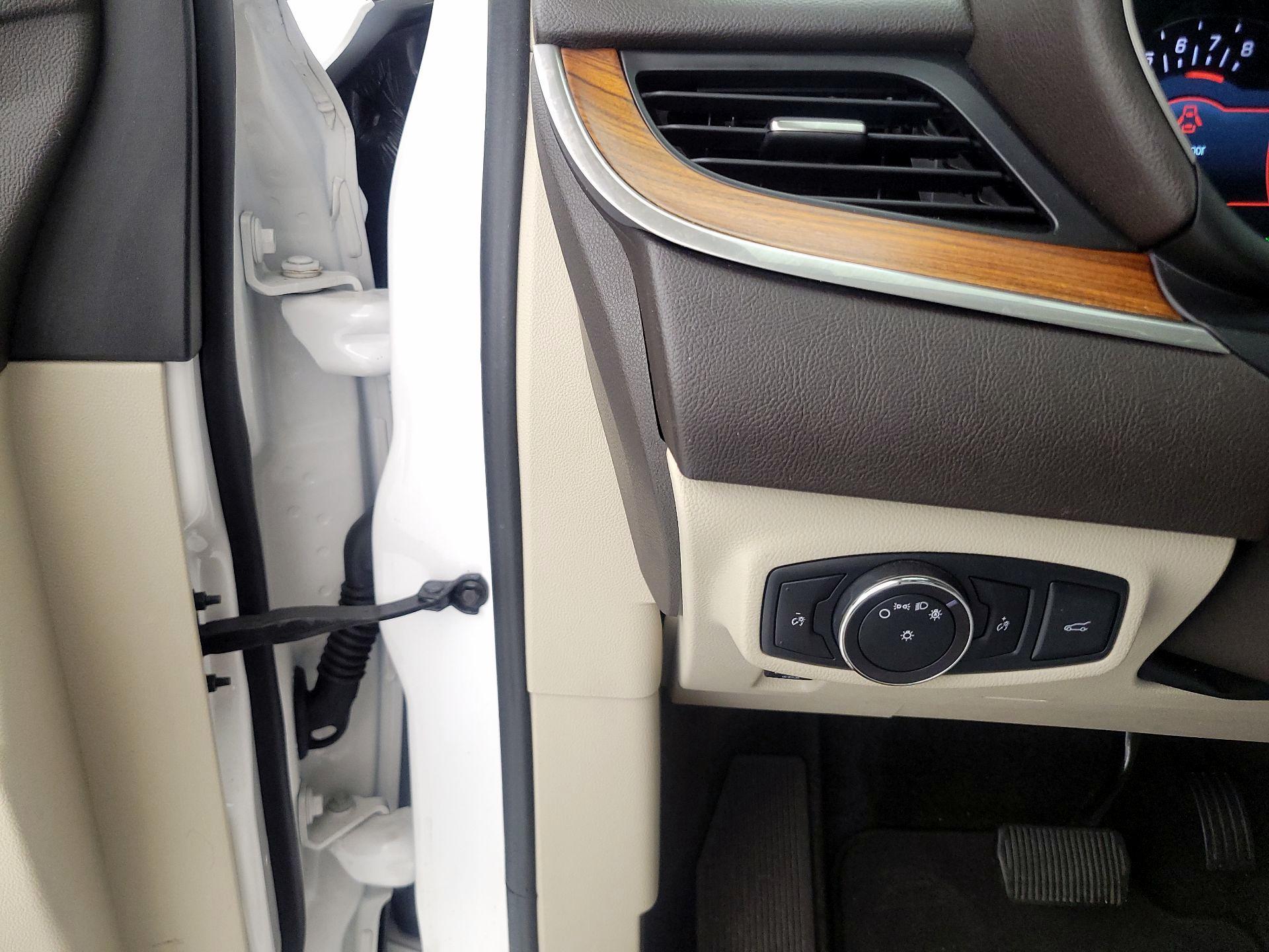 Thumbnail: 2018 Lincoln MKC - 13