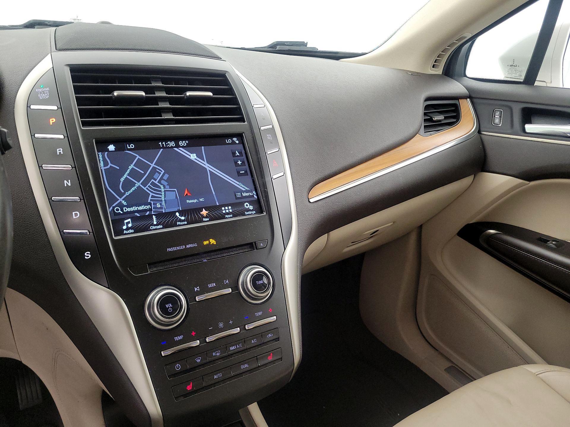 Thumbnail: 2018 Lincoln MKC - 14