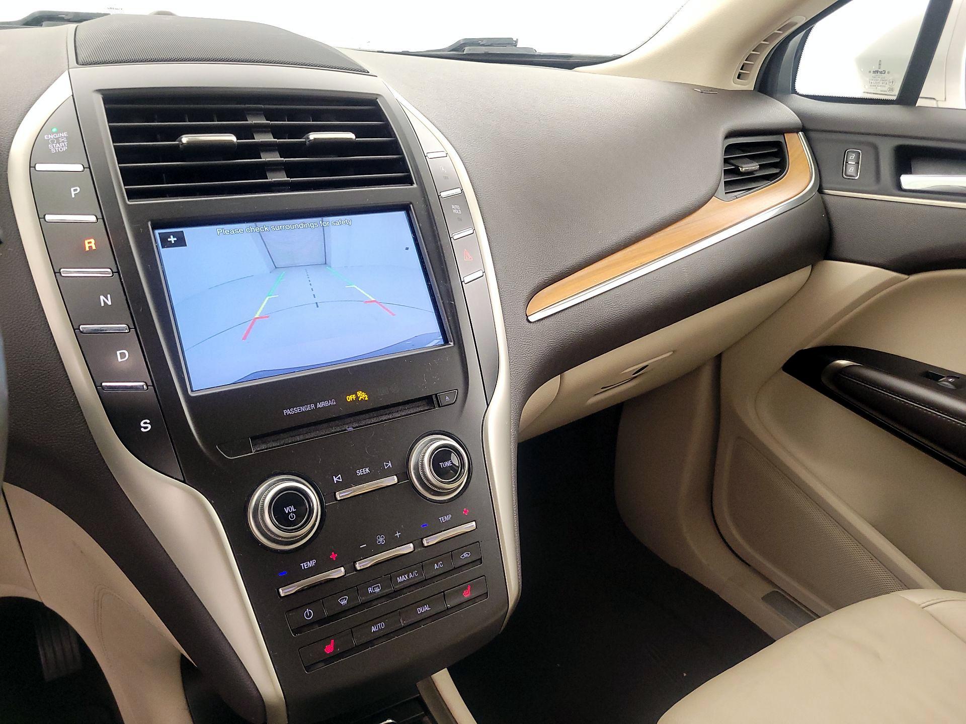 Thumbnail: 2018 Lincoln MKC - 15