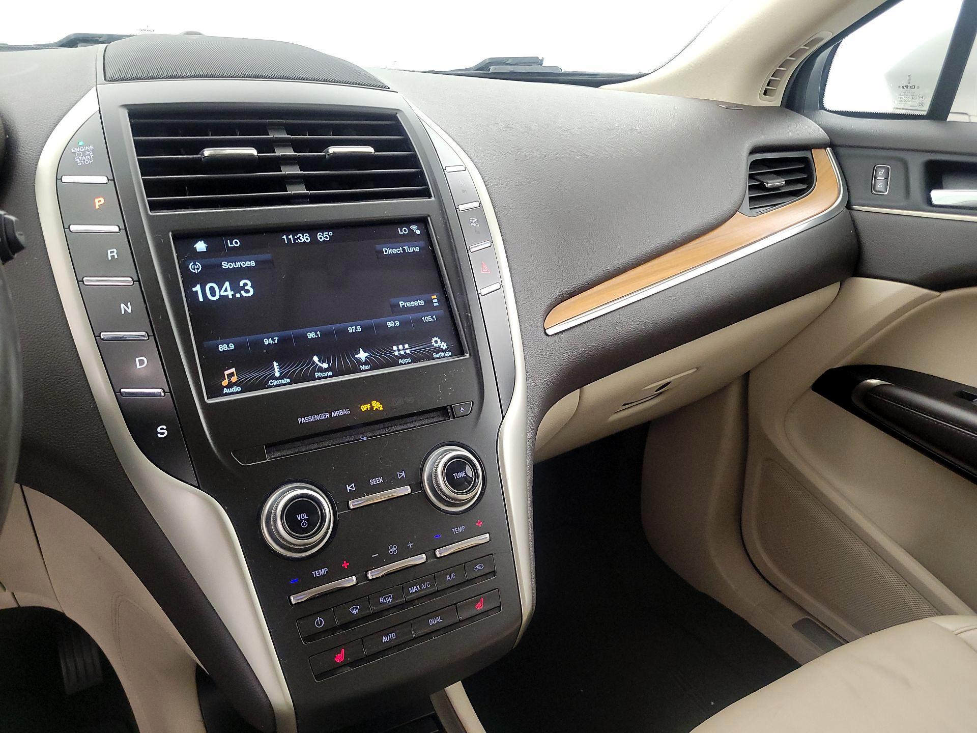 Thumbnail: 2018 Lincoln MKC - 16