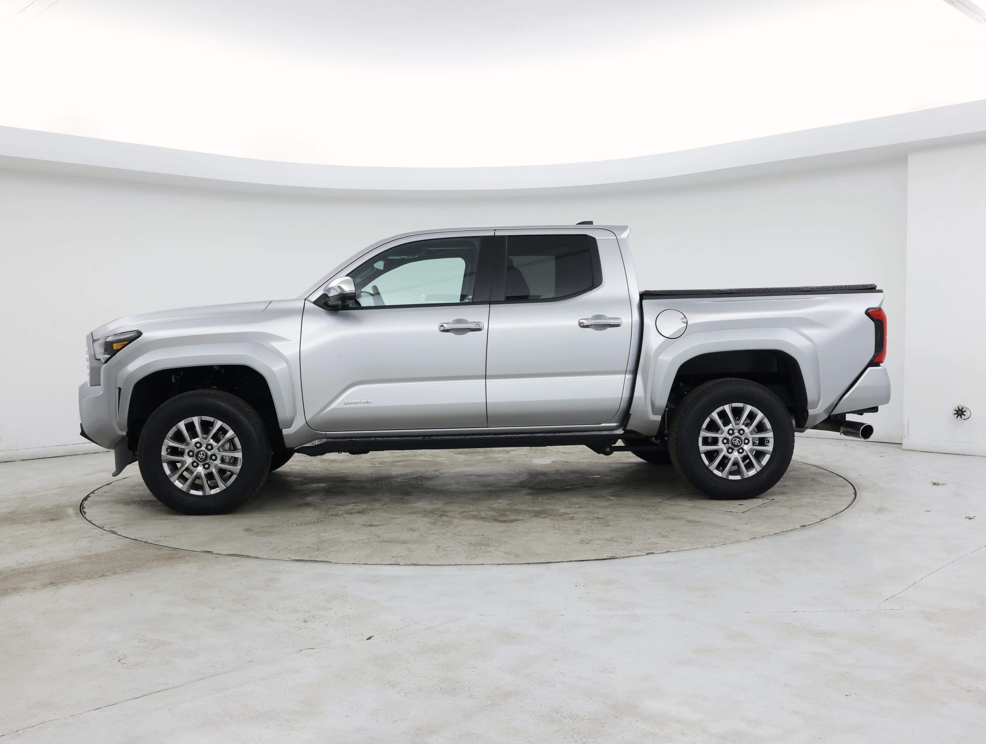 Thumbnail: 2024 Toyota Tacoma - 3