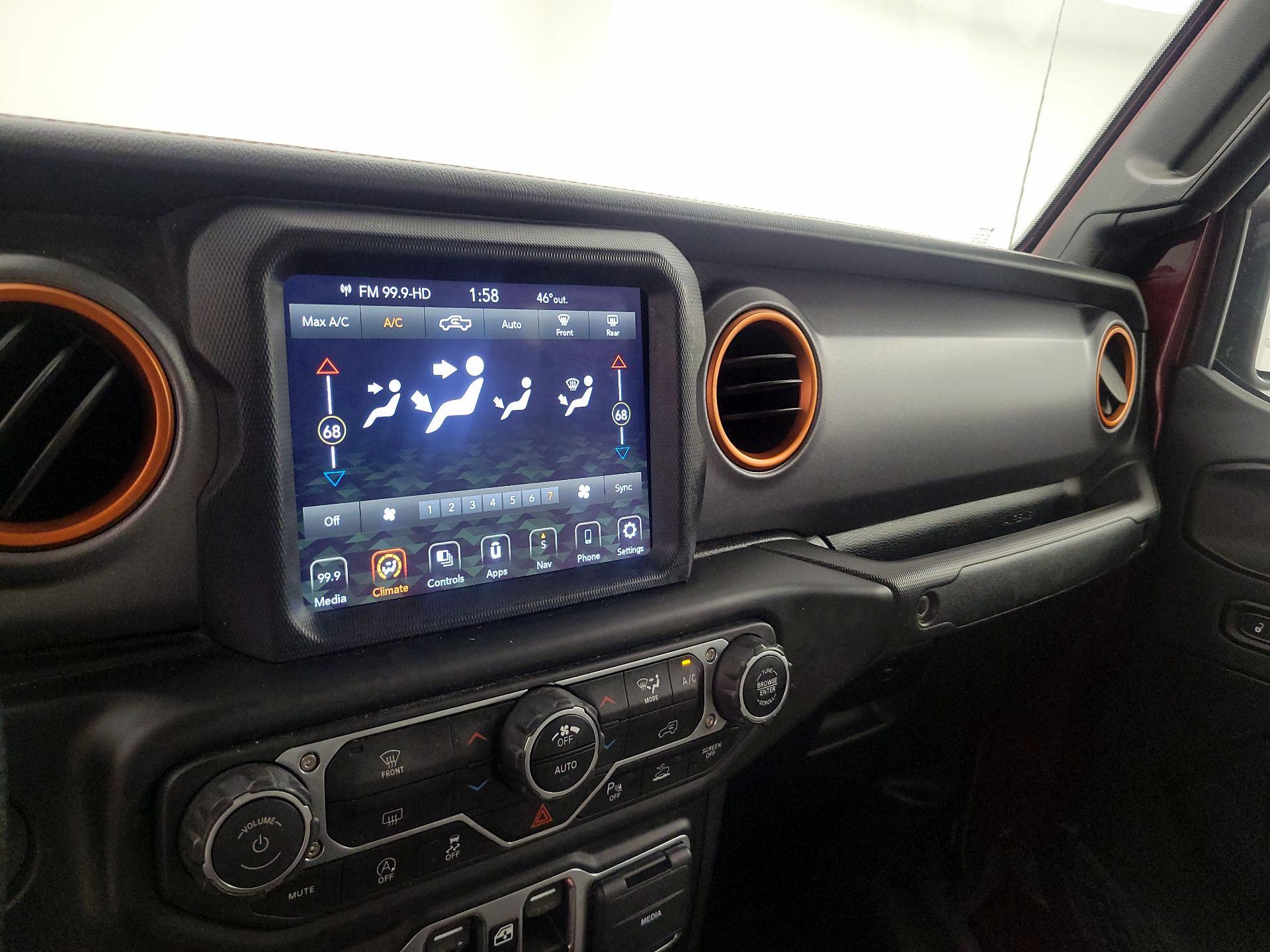 Thumbnail: 2021 Jeep Gladiator - 17