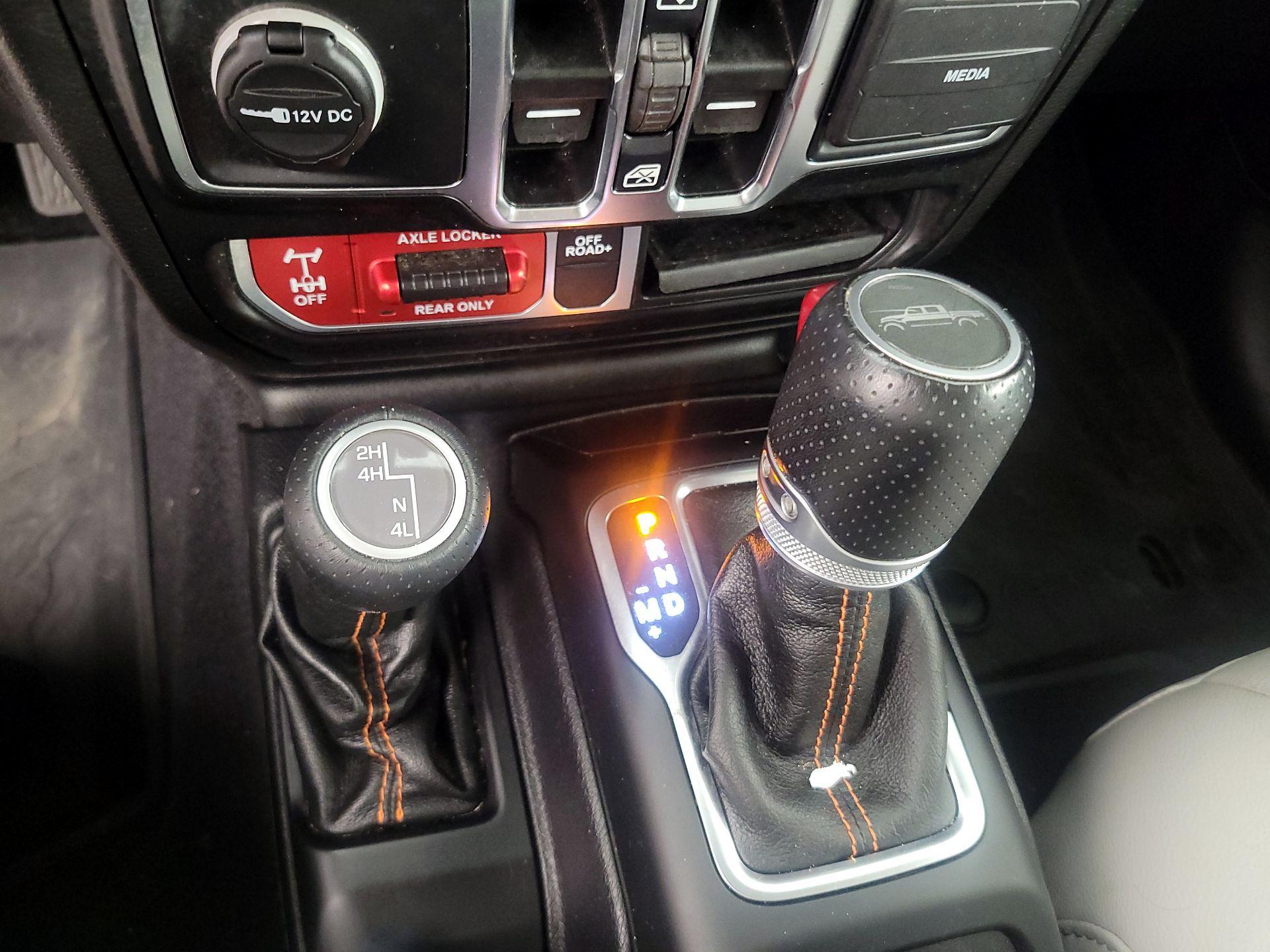 Thumbnail: 2021 Jeep Gladiator - 18