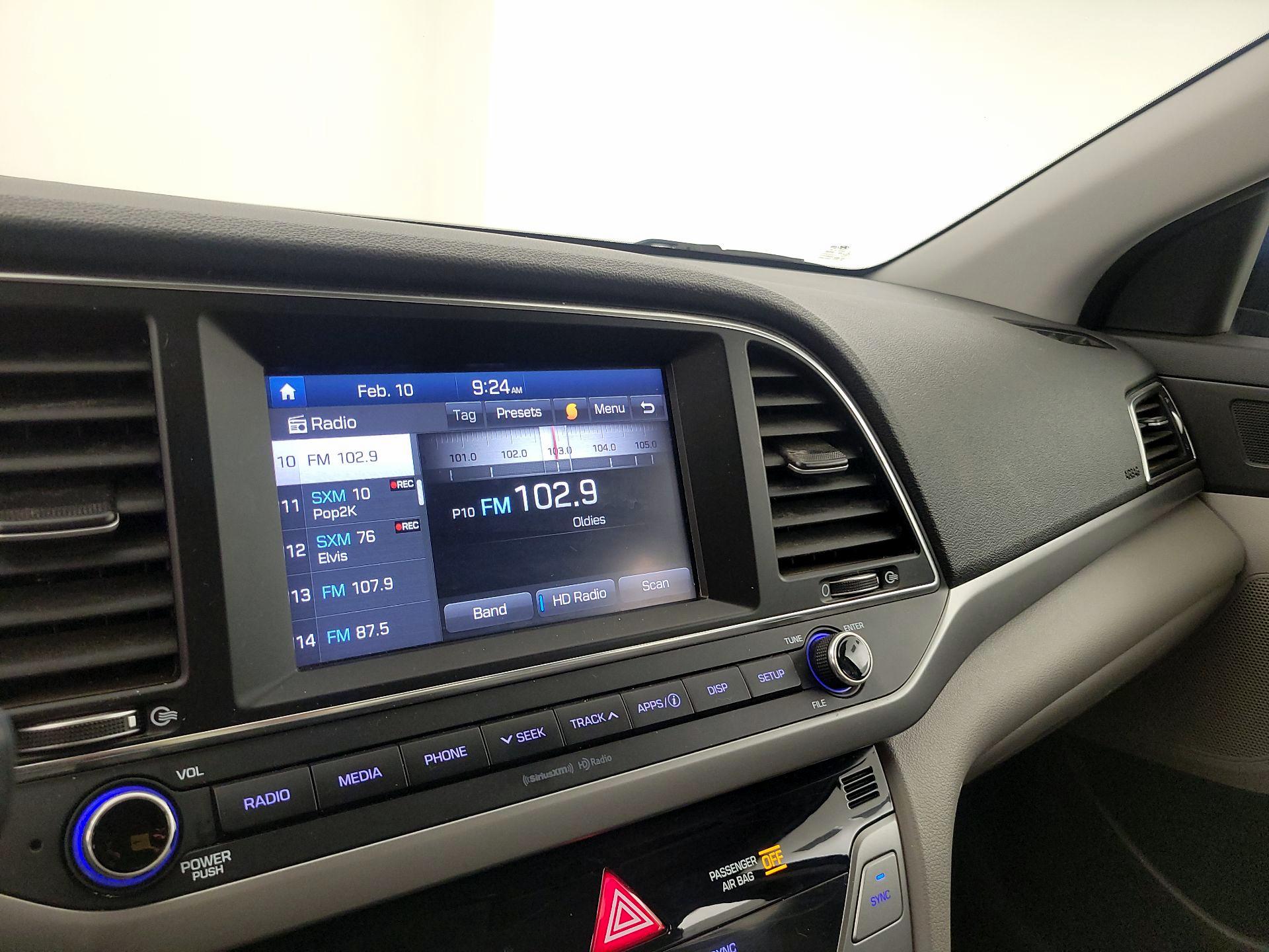 Thumbnail: 2017 Hyundai Elantra - 15