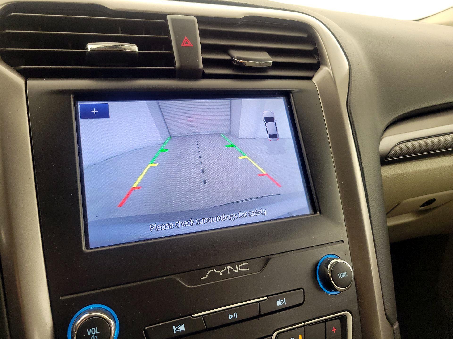 Thumbnail: 2020 Ford Fusion - 14