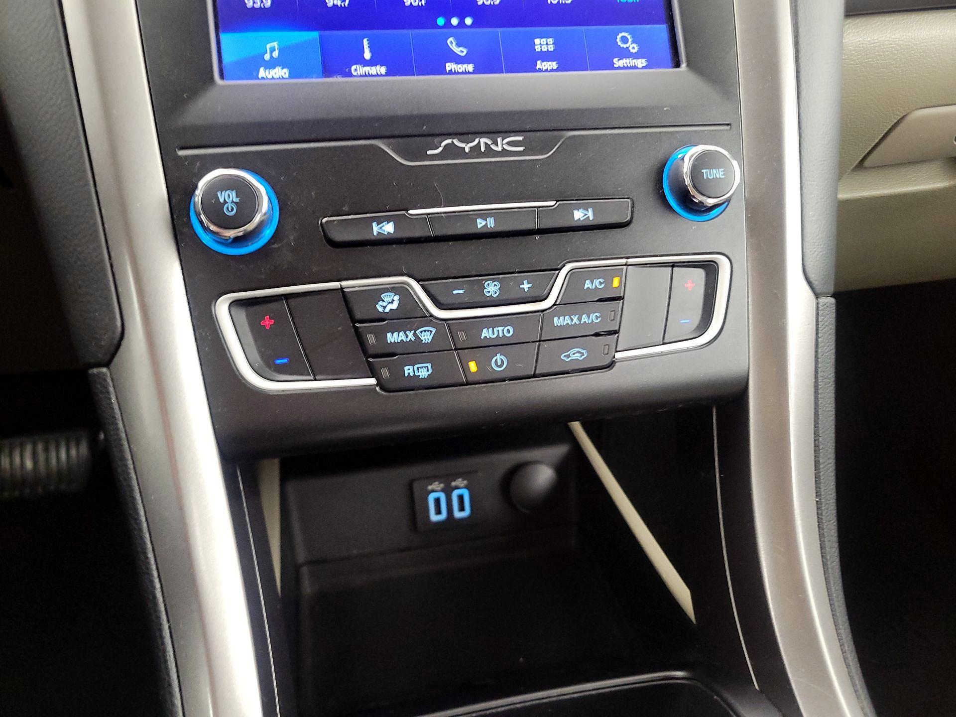 Thumbnail: 2020 Ford Fusion - 16