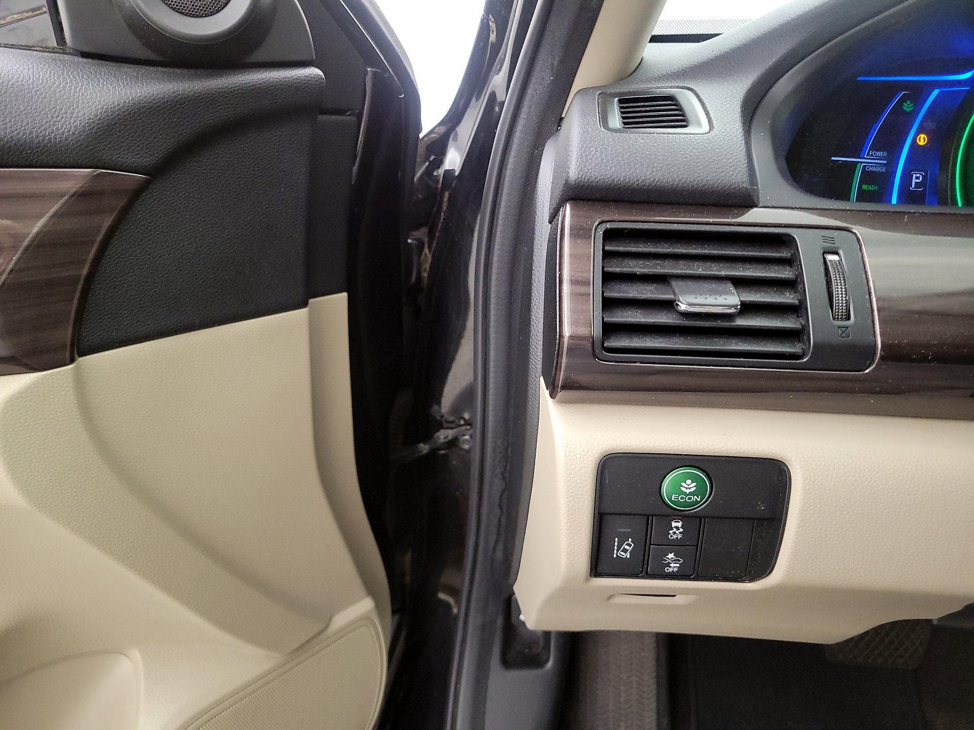 Thumbnail: 2017 Honda Accord - 13