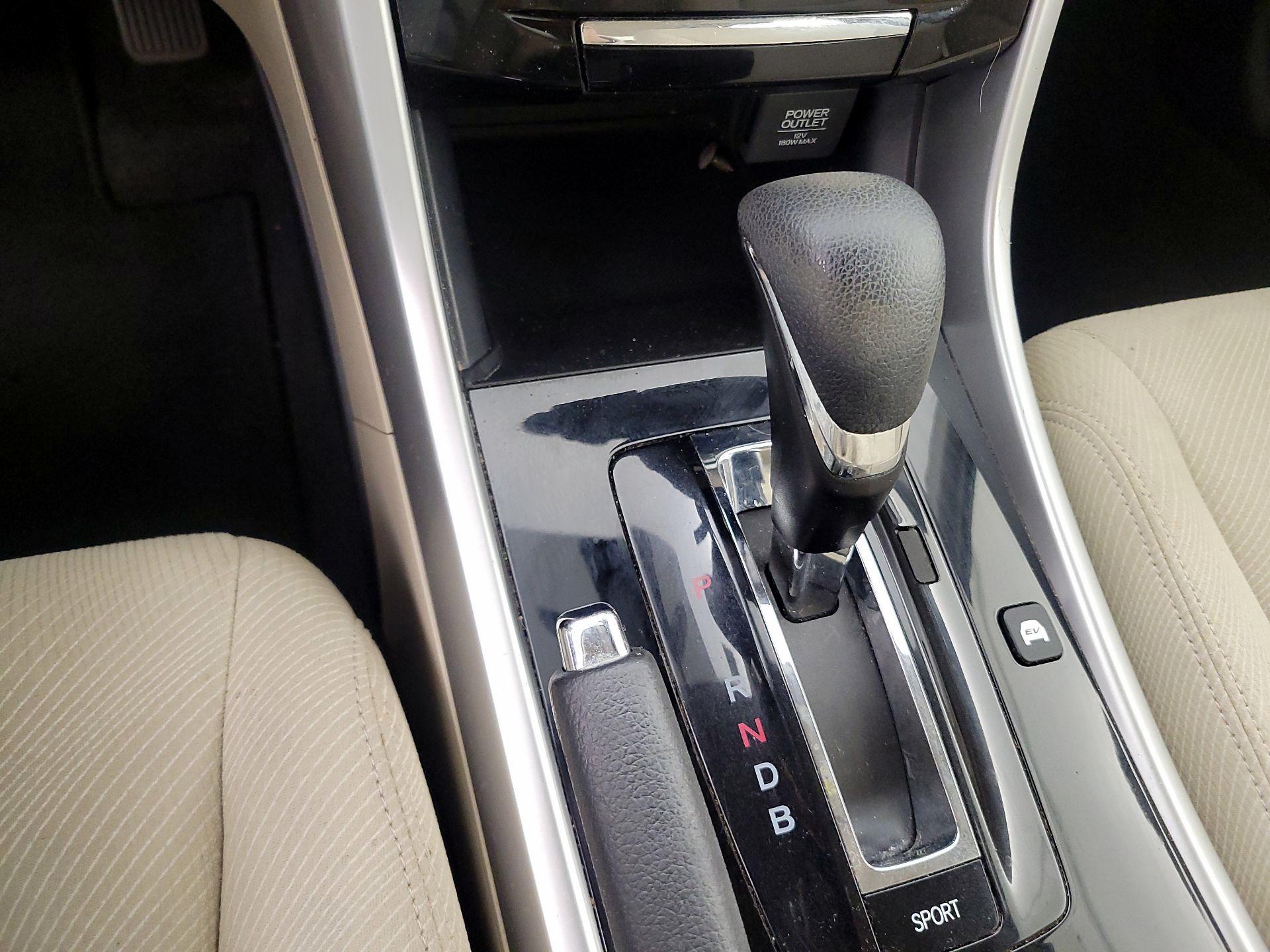 Thumbnail: 2017 Honda Accord - 17