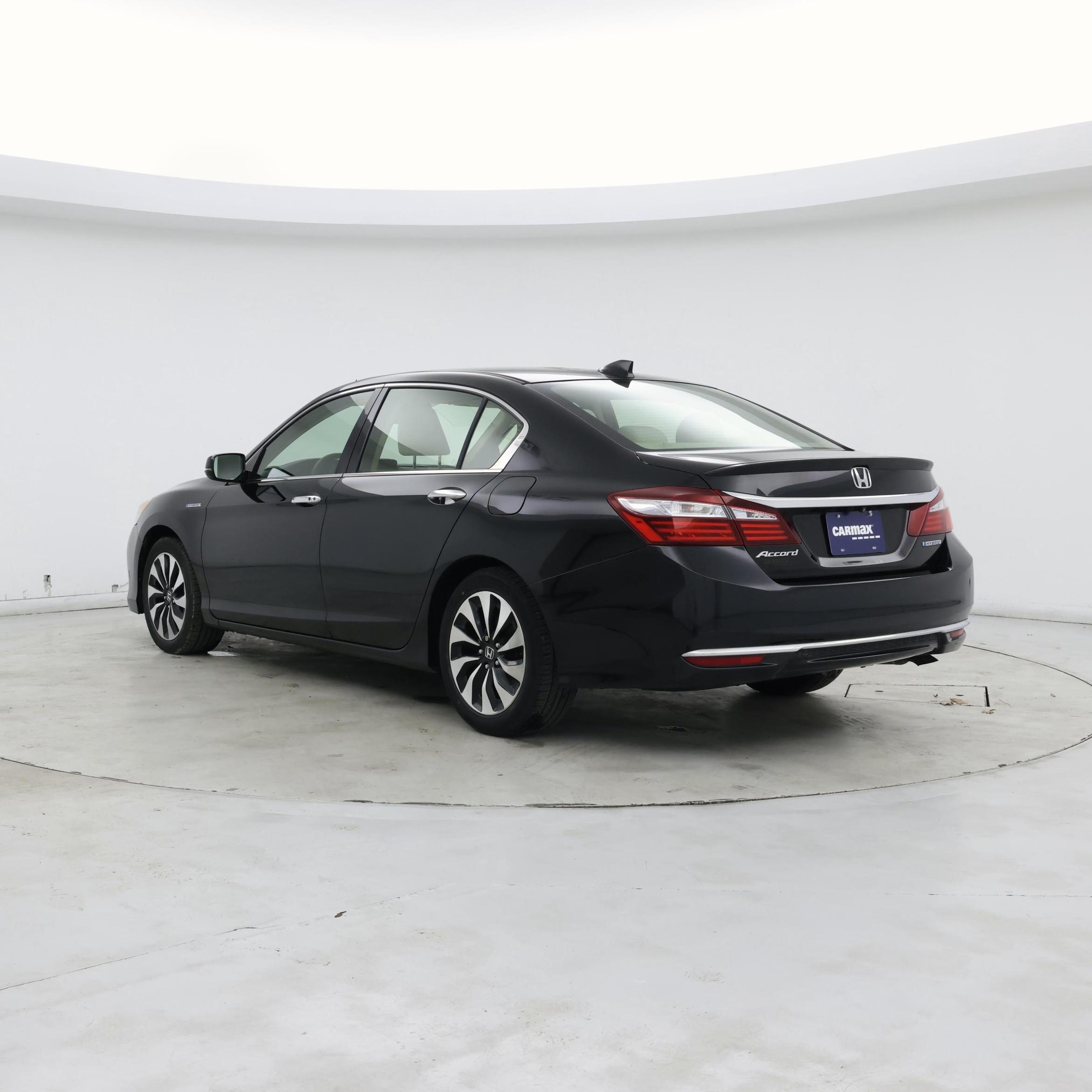 Thumbnail: 2017 Honda Accord - 2