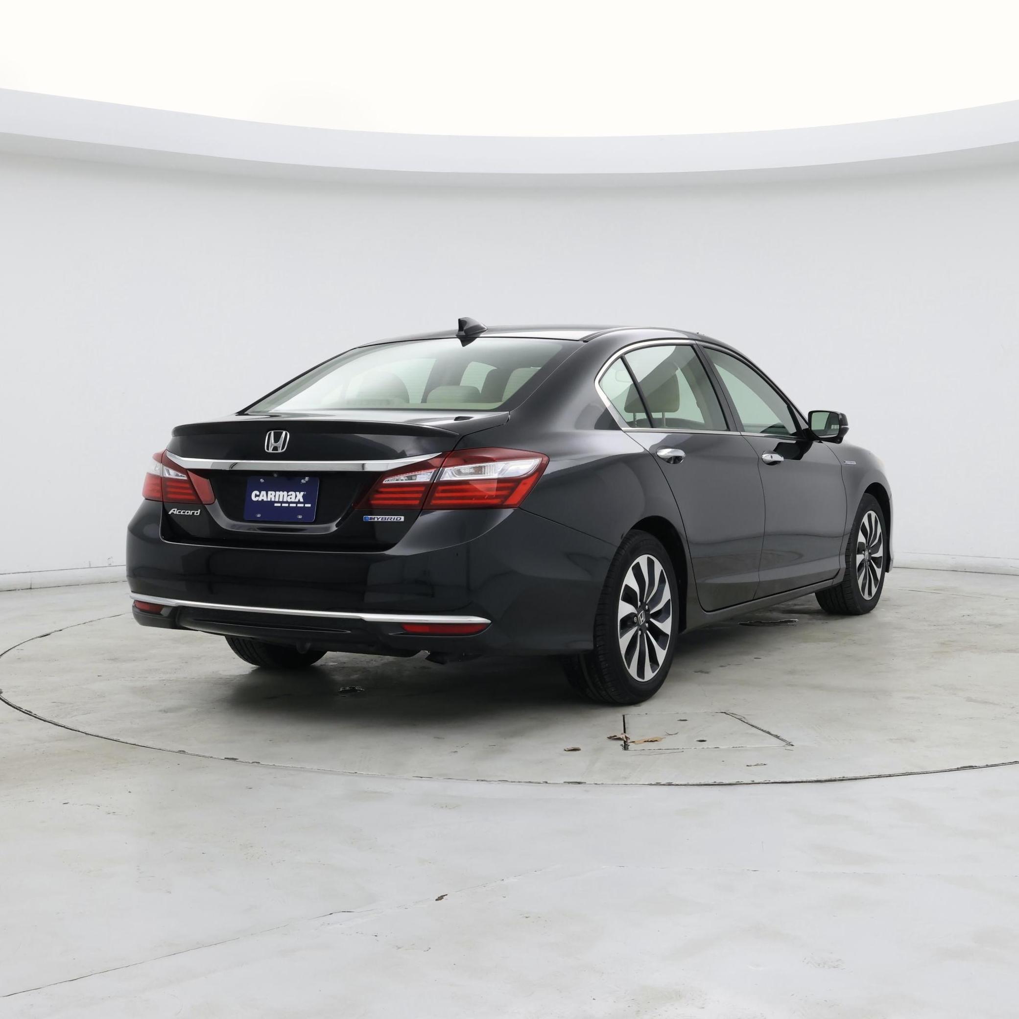 Thumbnail: 2017 Honda Accord - 8