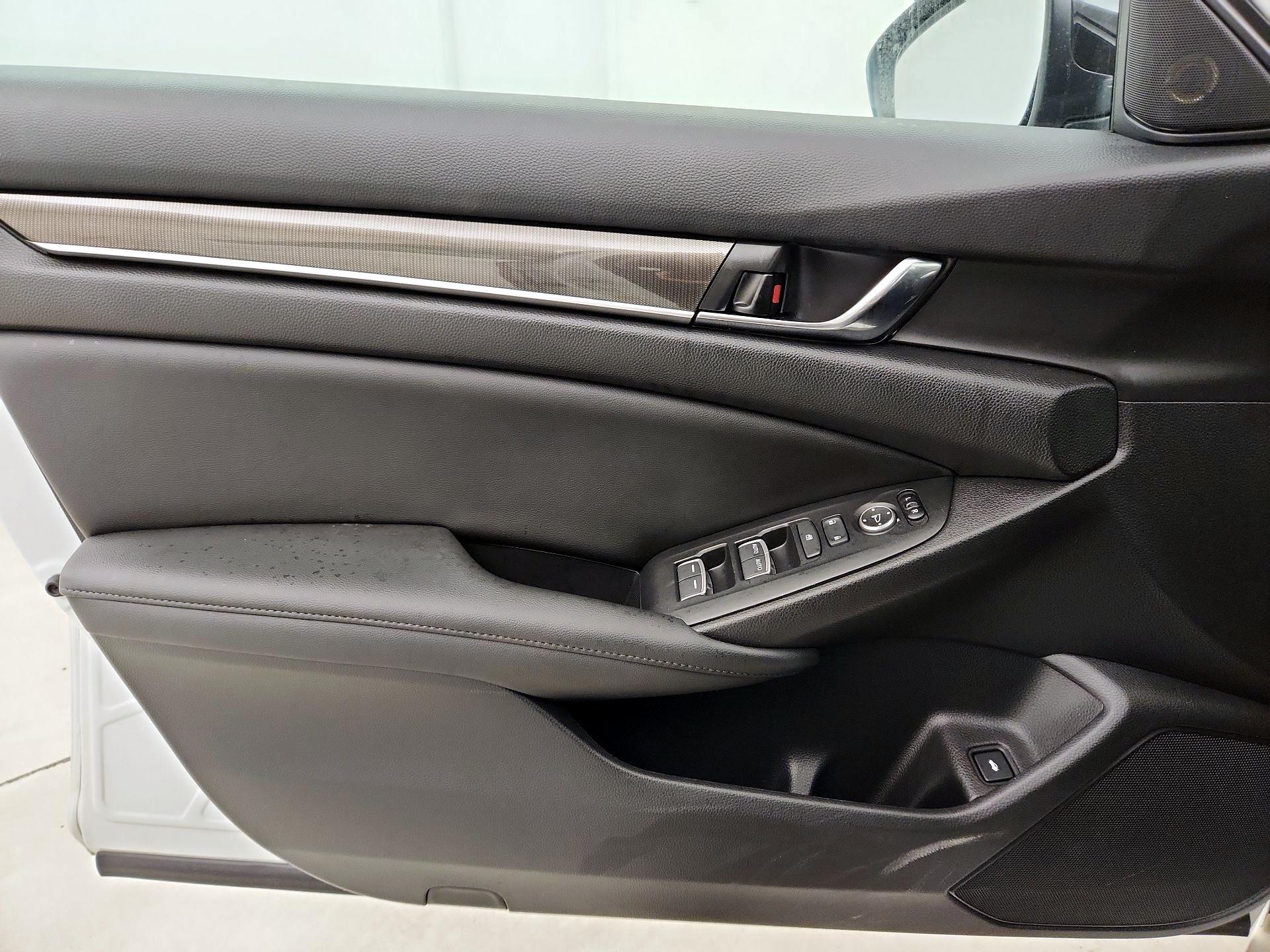 Thumbnail: 2022 Honda Accord - 10