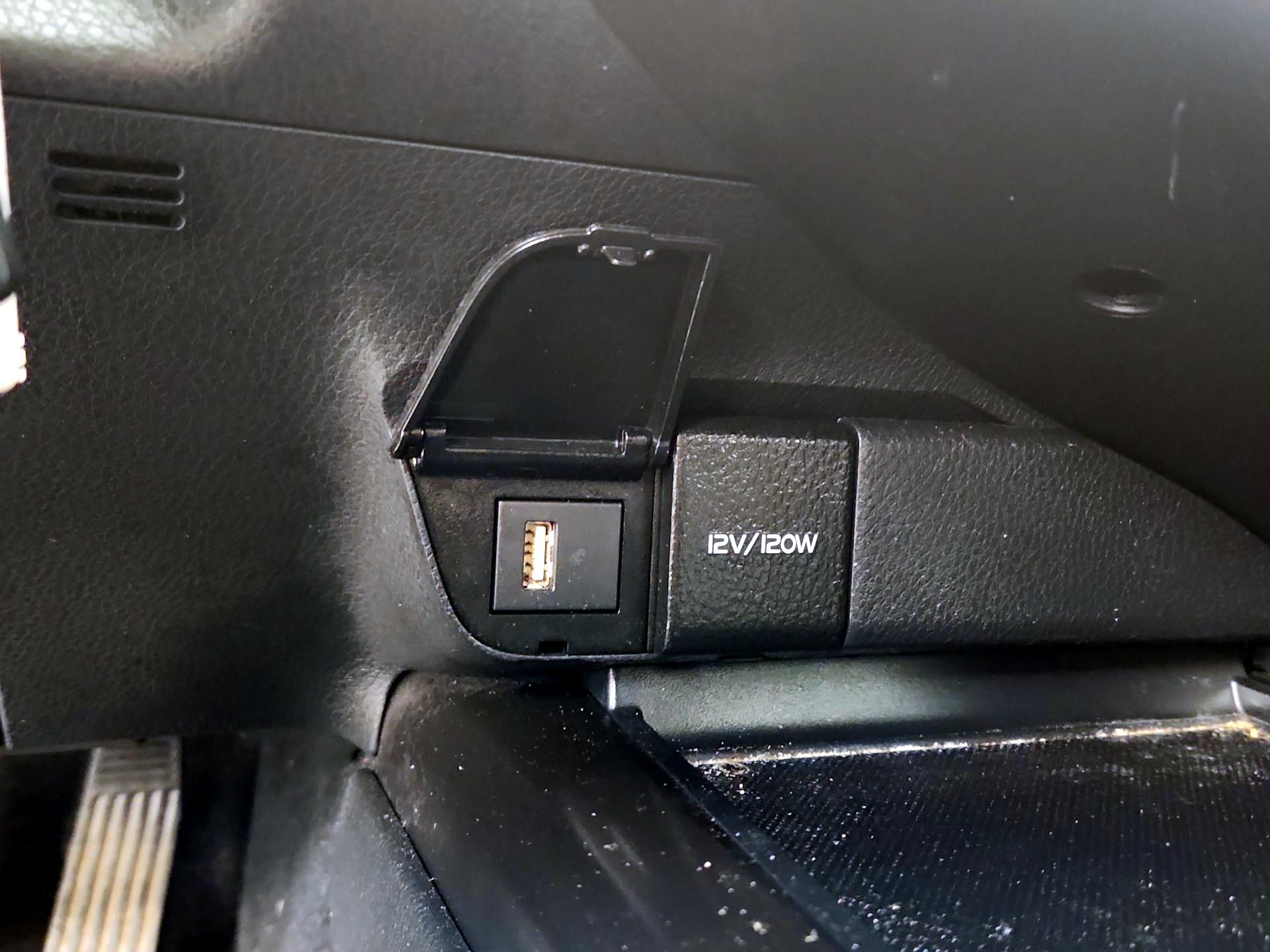 Thumbnail: 2023 Toyota Camry - 16