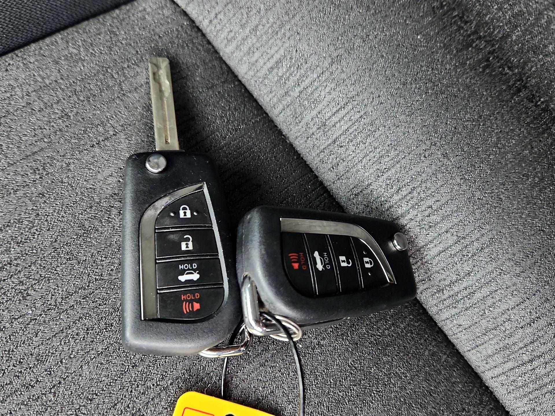 Thumbnail: 2023 Toyota Camry - 20